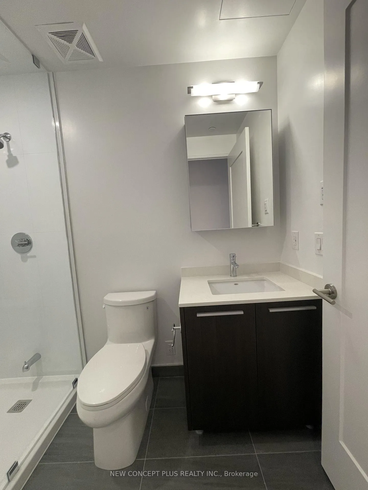 Photo 21 of Unit 403, 65 Broadway Avenue, Toronto, Mount Pleasant West — HOMEH