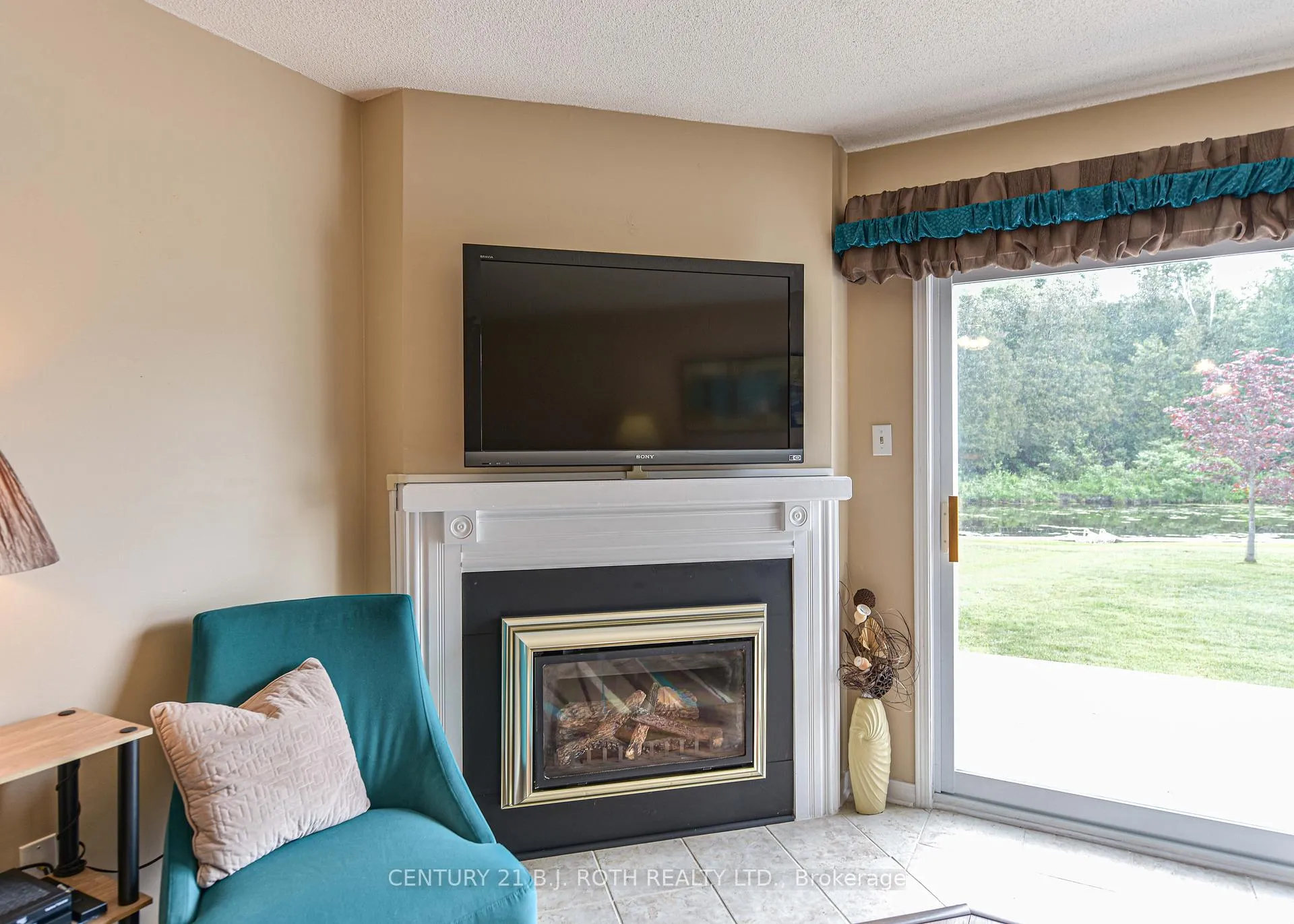 Photo 10 of Unit 18, 71 Laguna Parkway, Ramara, Brechin — HOMEH