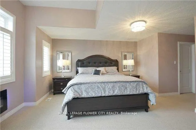 Photo 13 of 176 Medici Lane, Hamilton, Carpenter — HOMEH