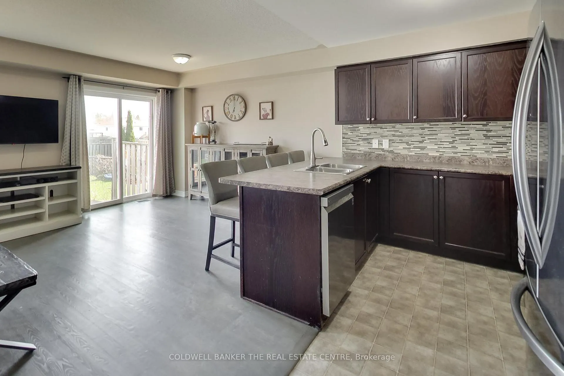 Photo 3 of 24 Michelle Drive, Orillia — HOMEH