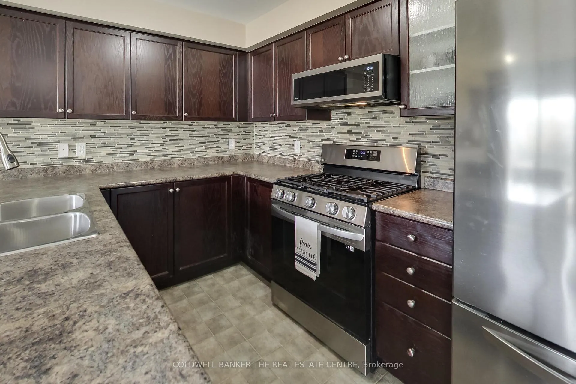 Photo 4 of 24 Michelle Drive, Orillia — HOMEH