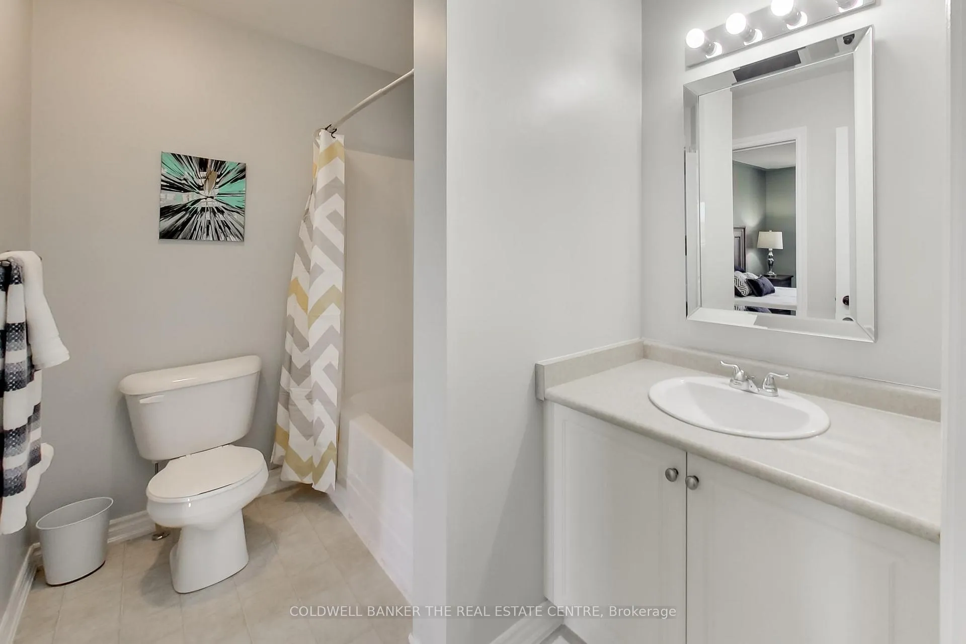Photo 13 of 24 Michelle Drive, Orillia — HOMEH