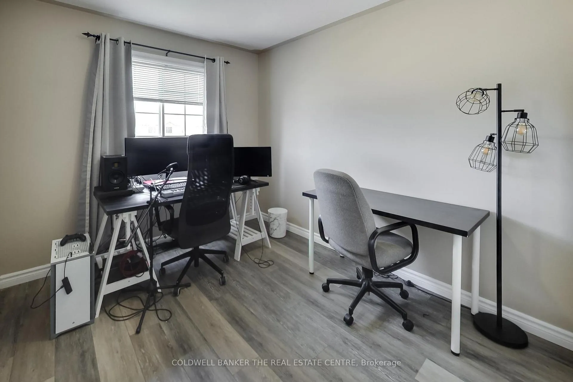 Photo 15 of 24 Michelle Drive, Orillia — HOMEH