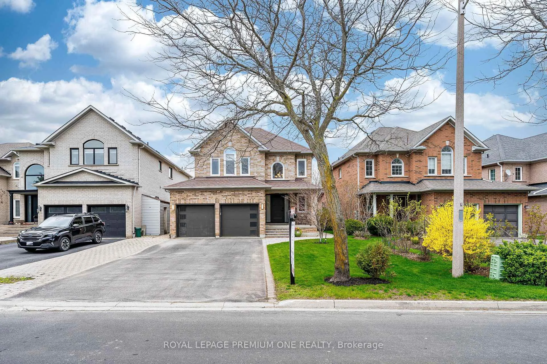 Photo 1 of 109 Kirkbride Crescent, Vaughan, Maple — HOMEH