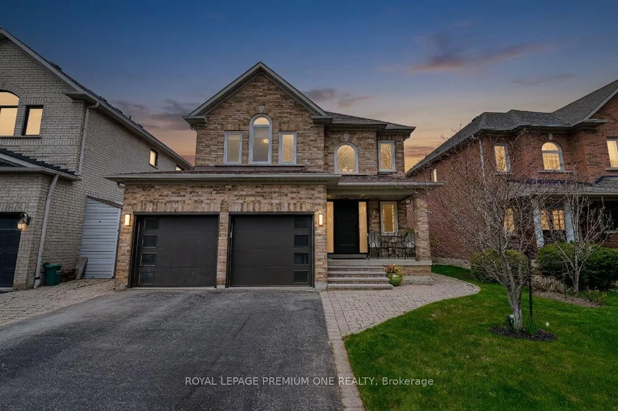 Photo 2 of 109 Kirkbride Crescent, Vaughan, Maple — HOMEH