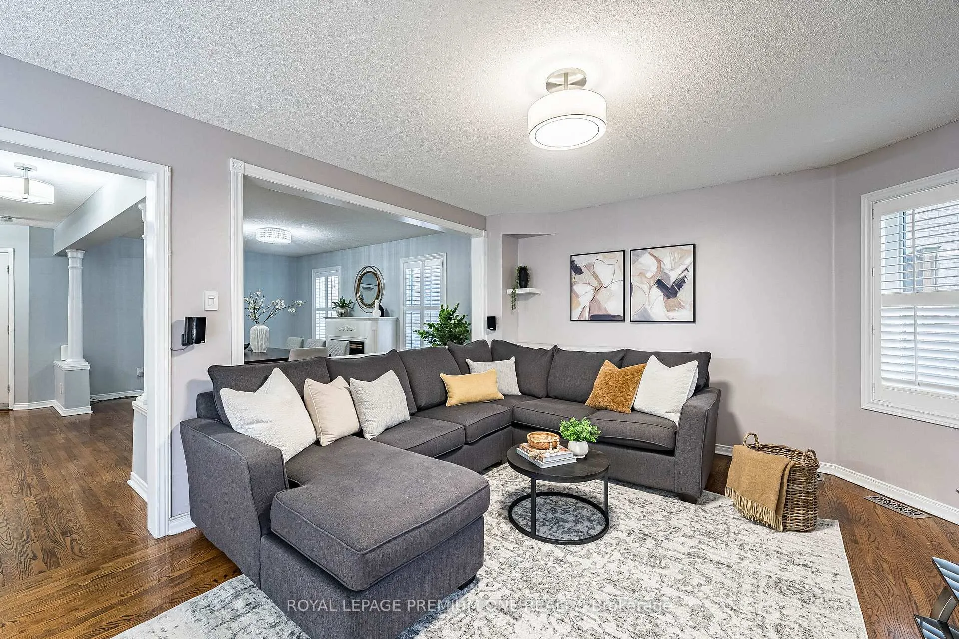 Photo 18 of 109 Kirkbride Crescent, Vaughan, Maple — HOMEH