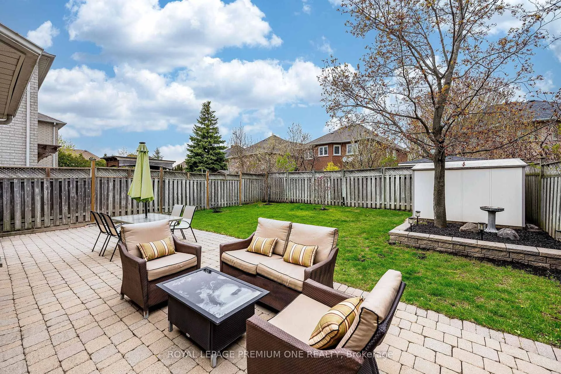 Photo 37 of 109 Kirkbride Crescent, Vaughan, Maple — HOMEH