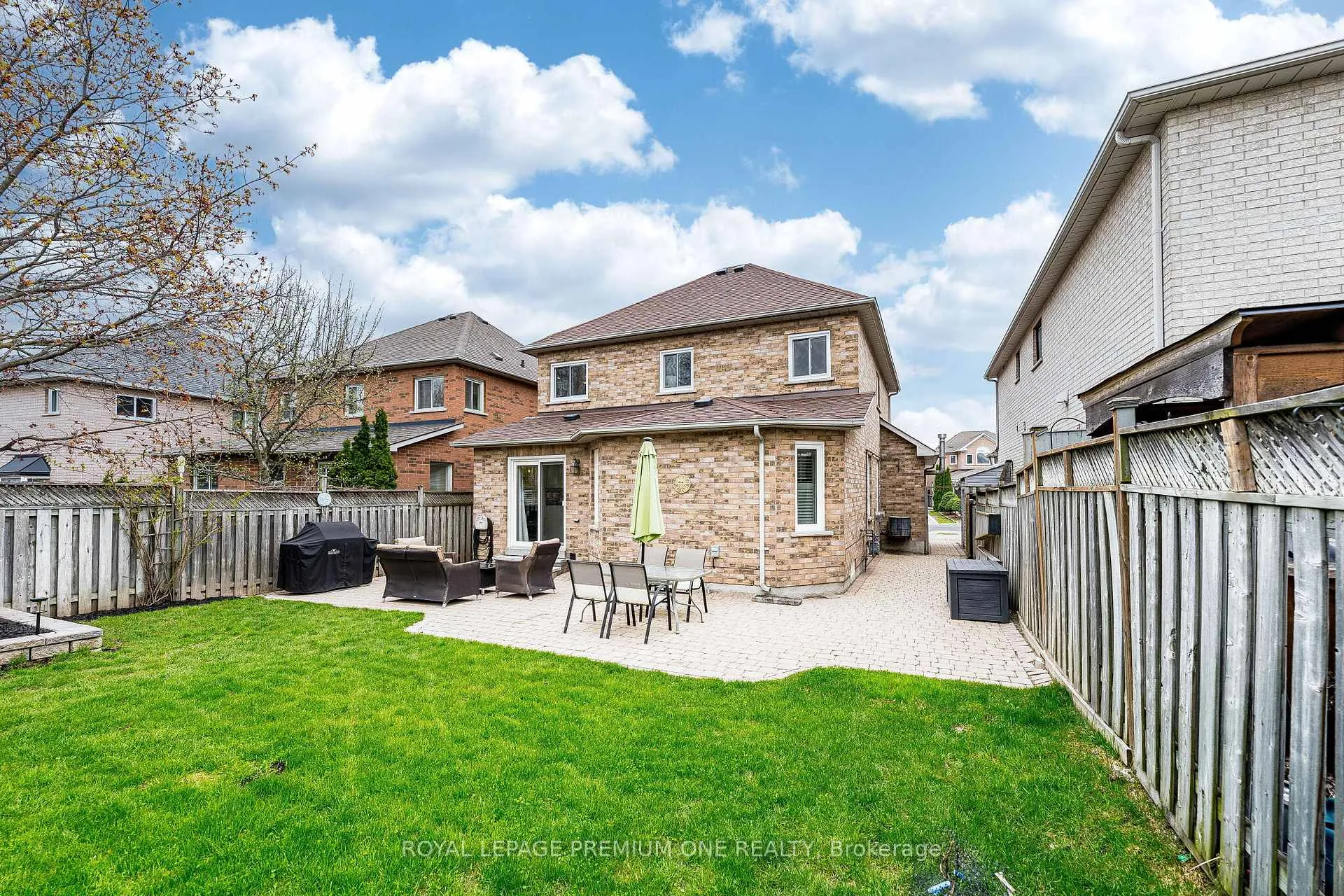 Photo 39 of 109 Kirkbride Crescent, Vaughan, Maple — HOMEH