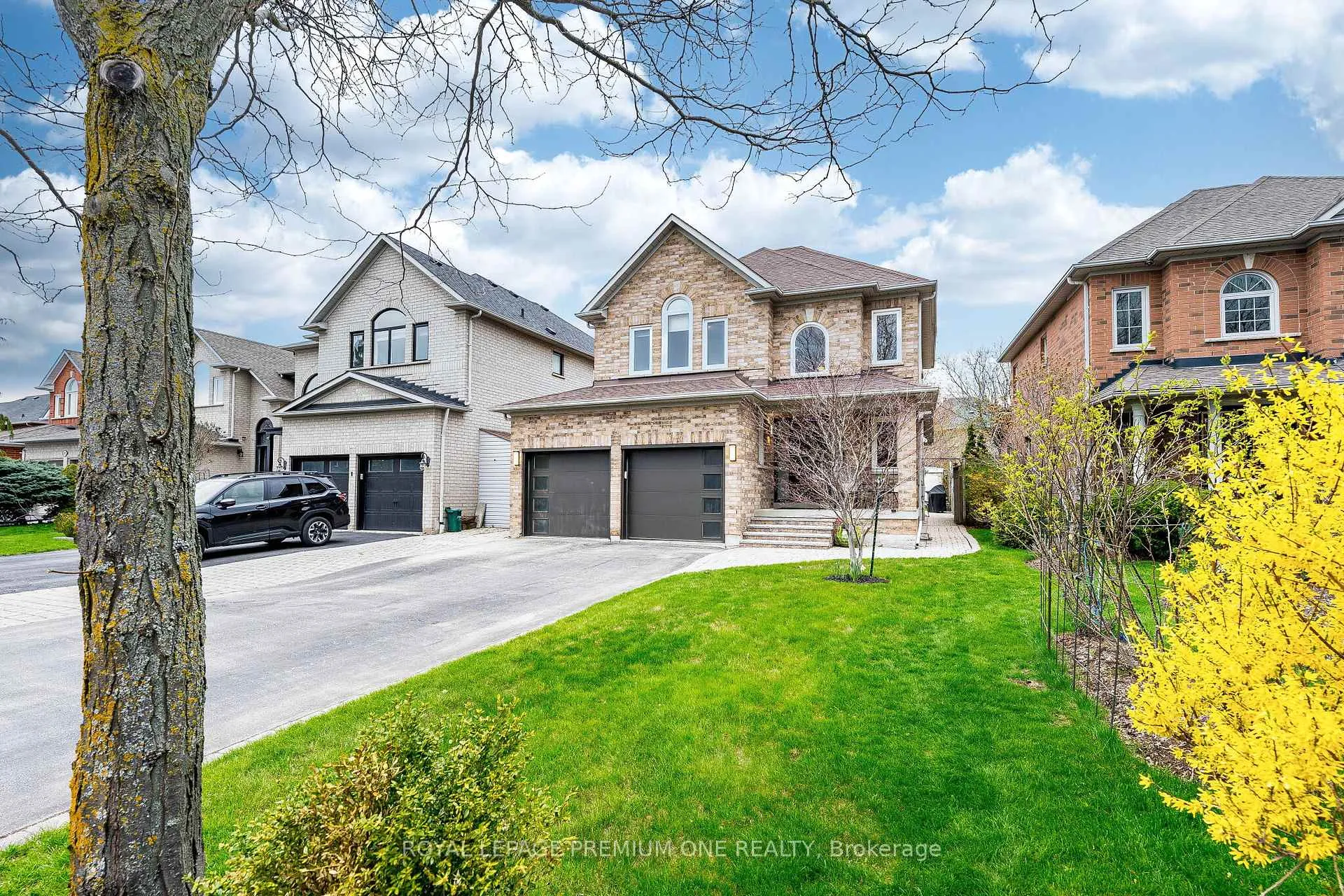 Photo 41 of 109 Kirkbride Crescent, Vaughan, Maple — HOMEH