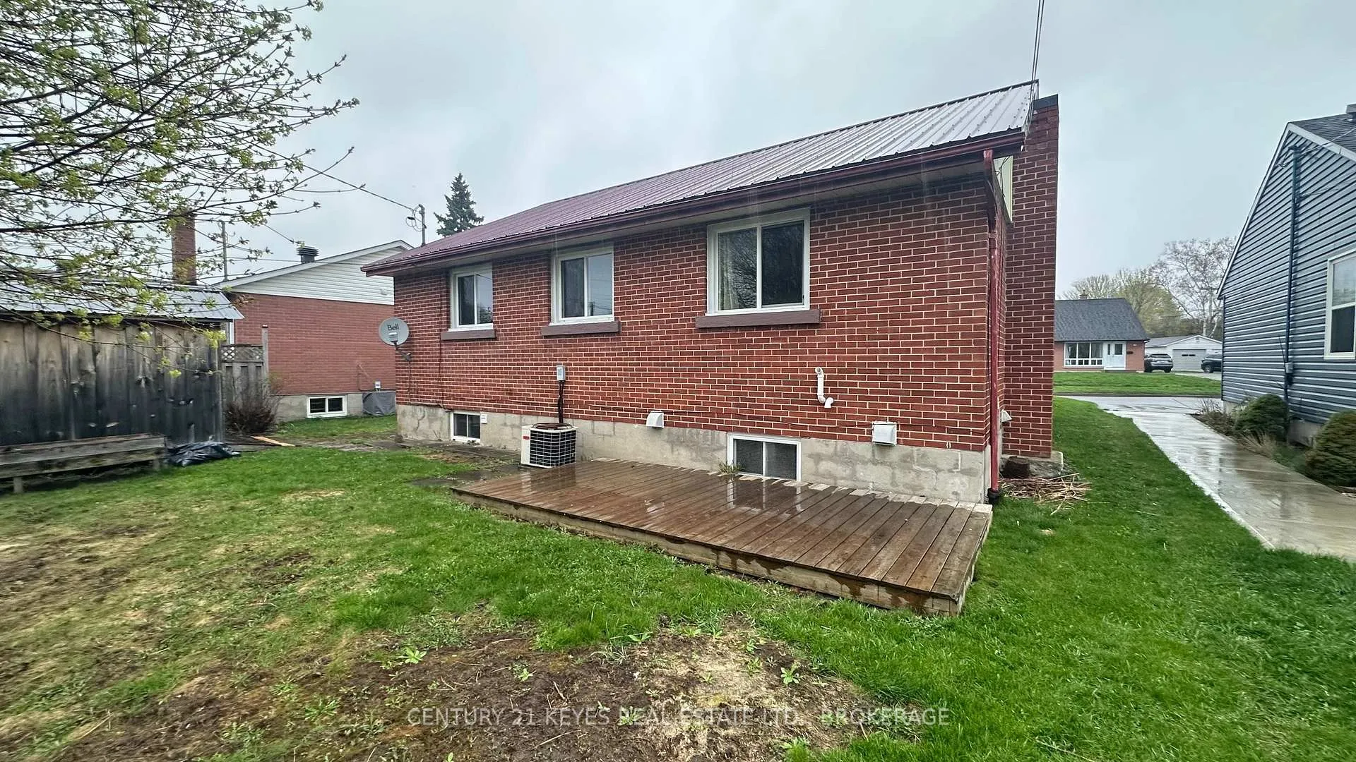 Photo 19 of 34 Salisbury Avenue, Brockville — HOMEH