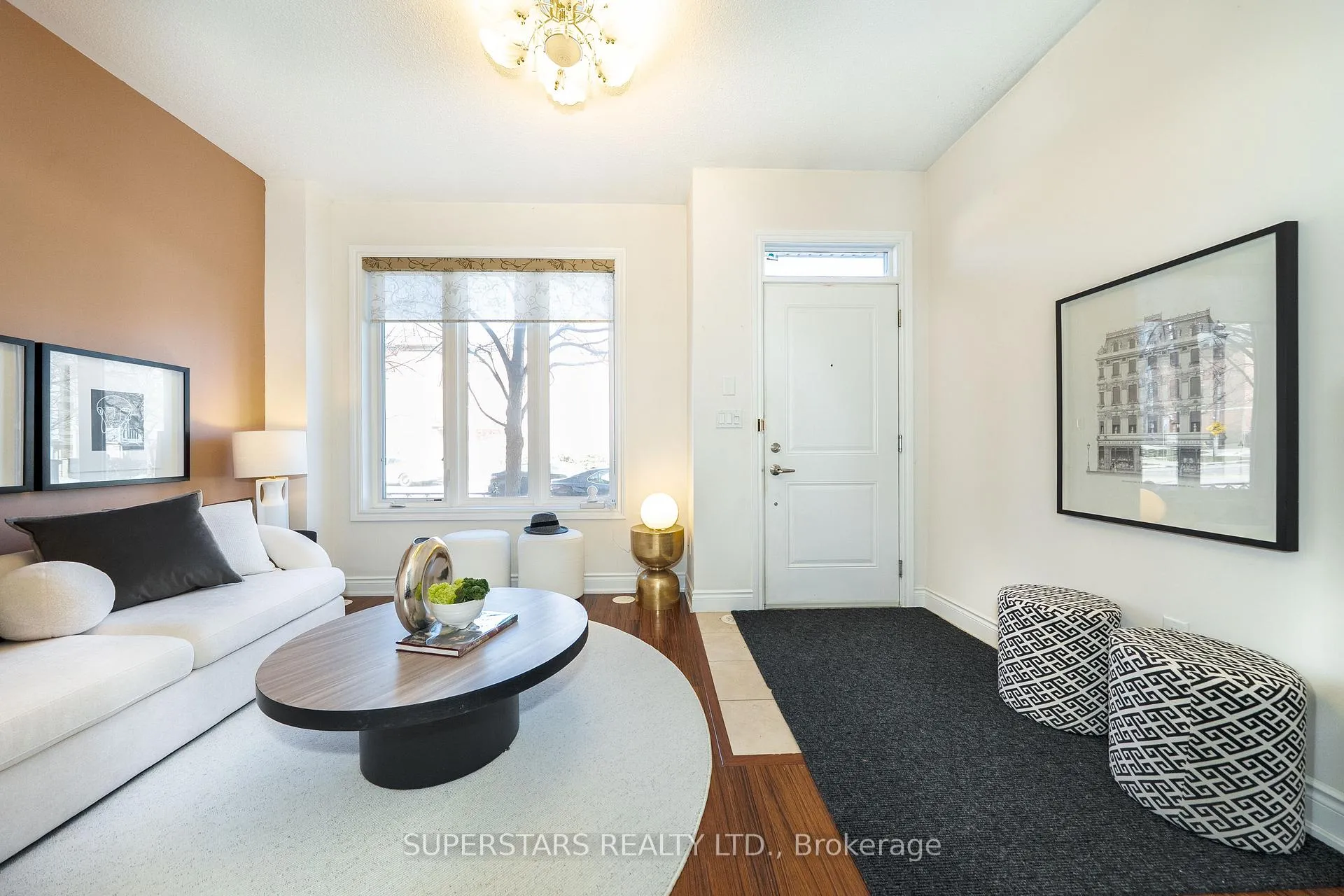 Photo 4 of 261 South Park Road, Markham, Commerce Valley — HOMEH