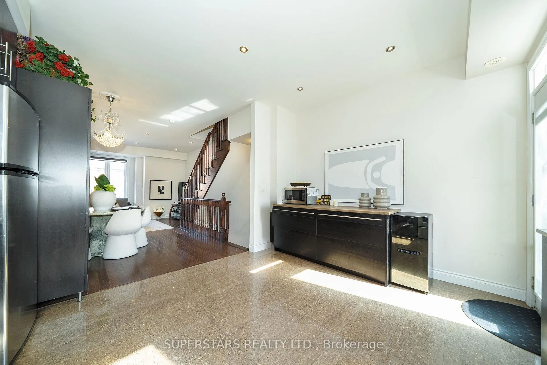 Photo 12 of 261 South Park Road, Markham, Commerce Valley — HOMEH