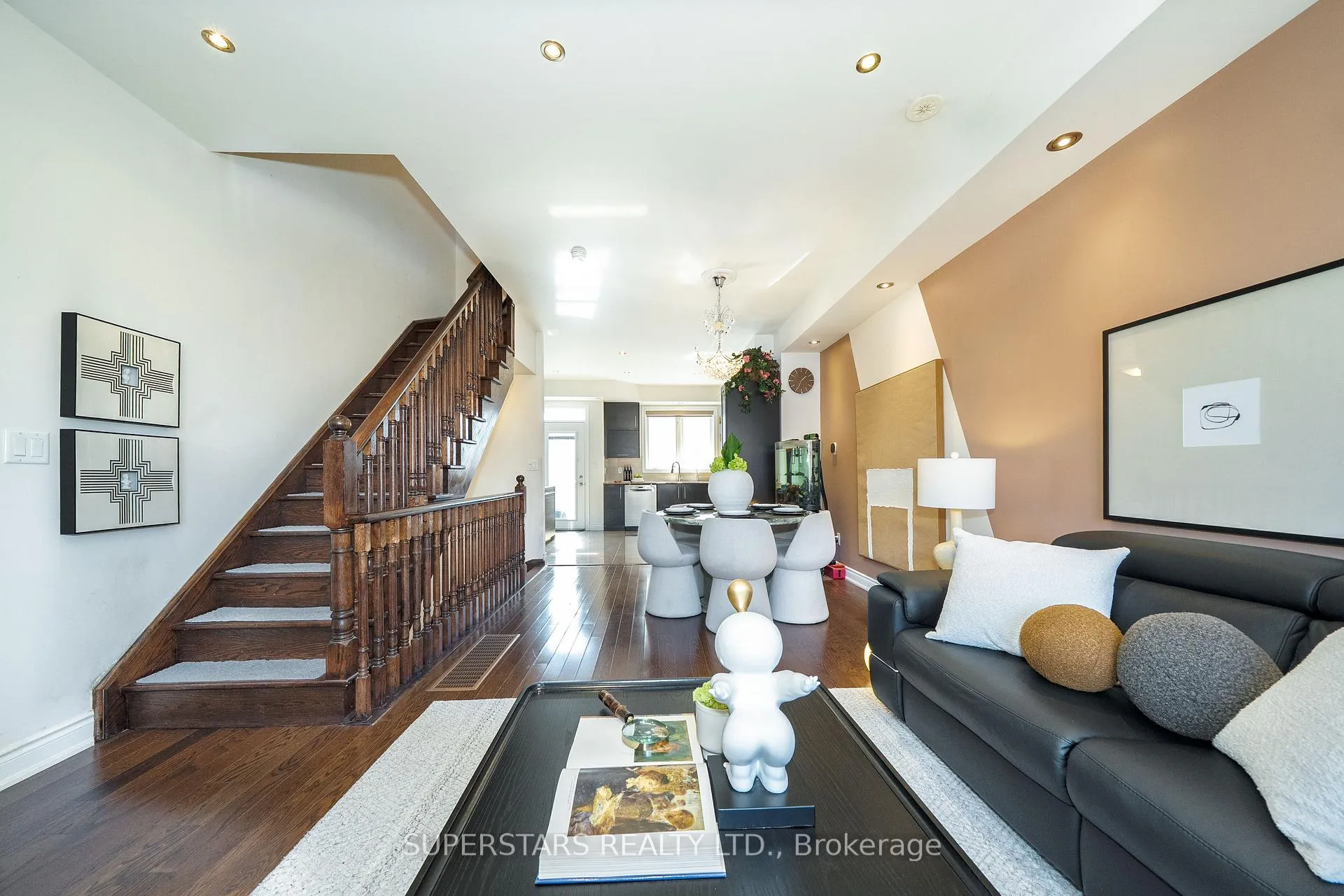 Photo 17 of 261 South Park Road, Markham, Commerce Valley — HOMEH