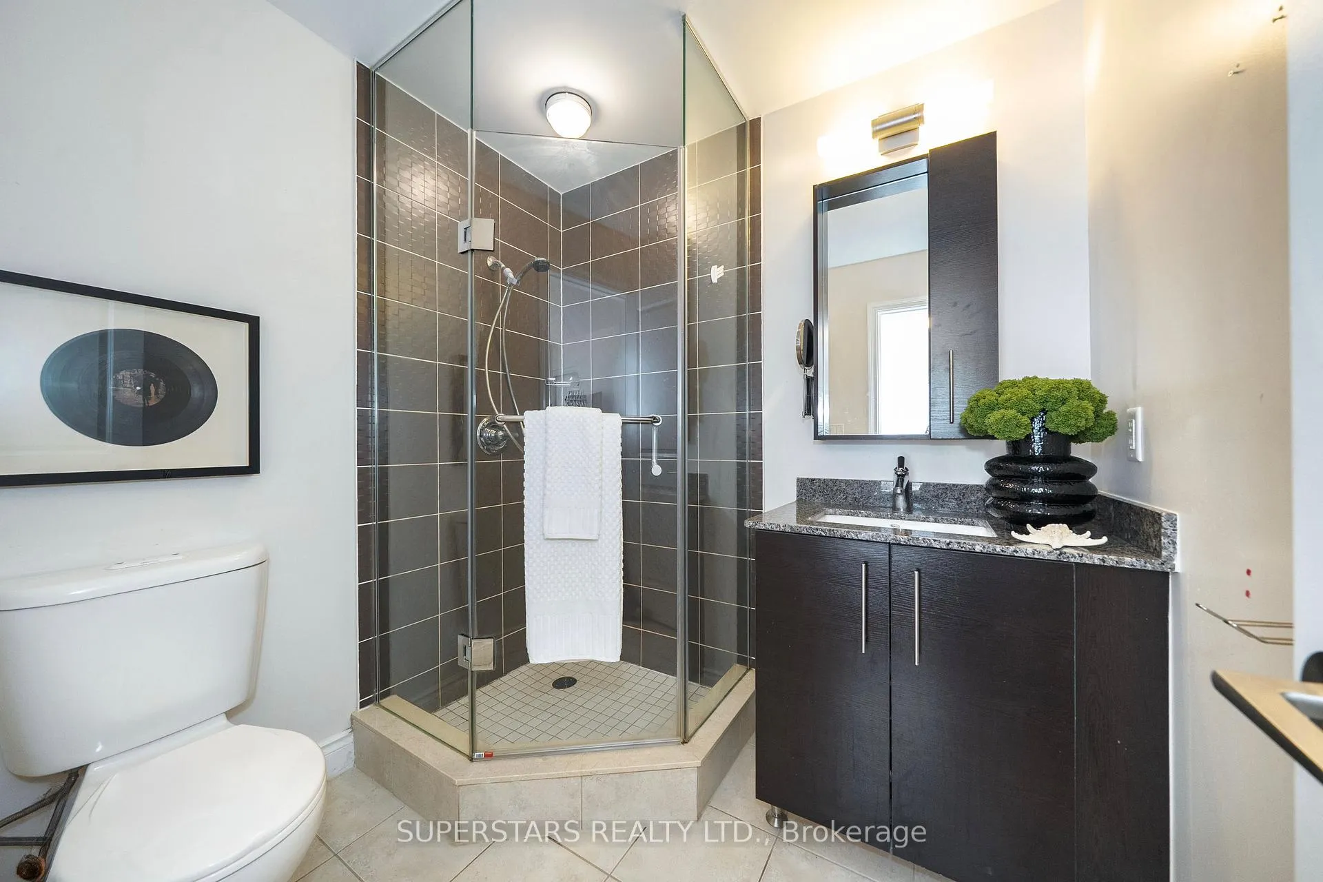Photo 23 of 261 South Park Road, Markham, Commerce Valley — HOMEH