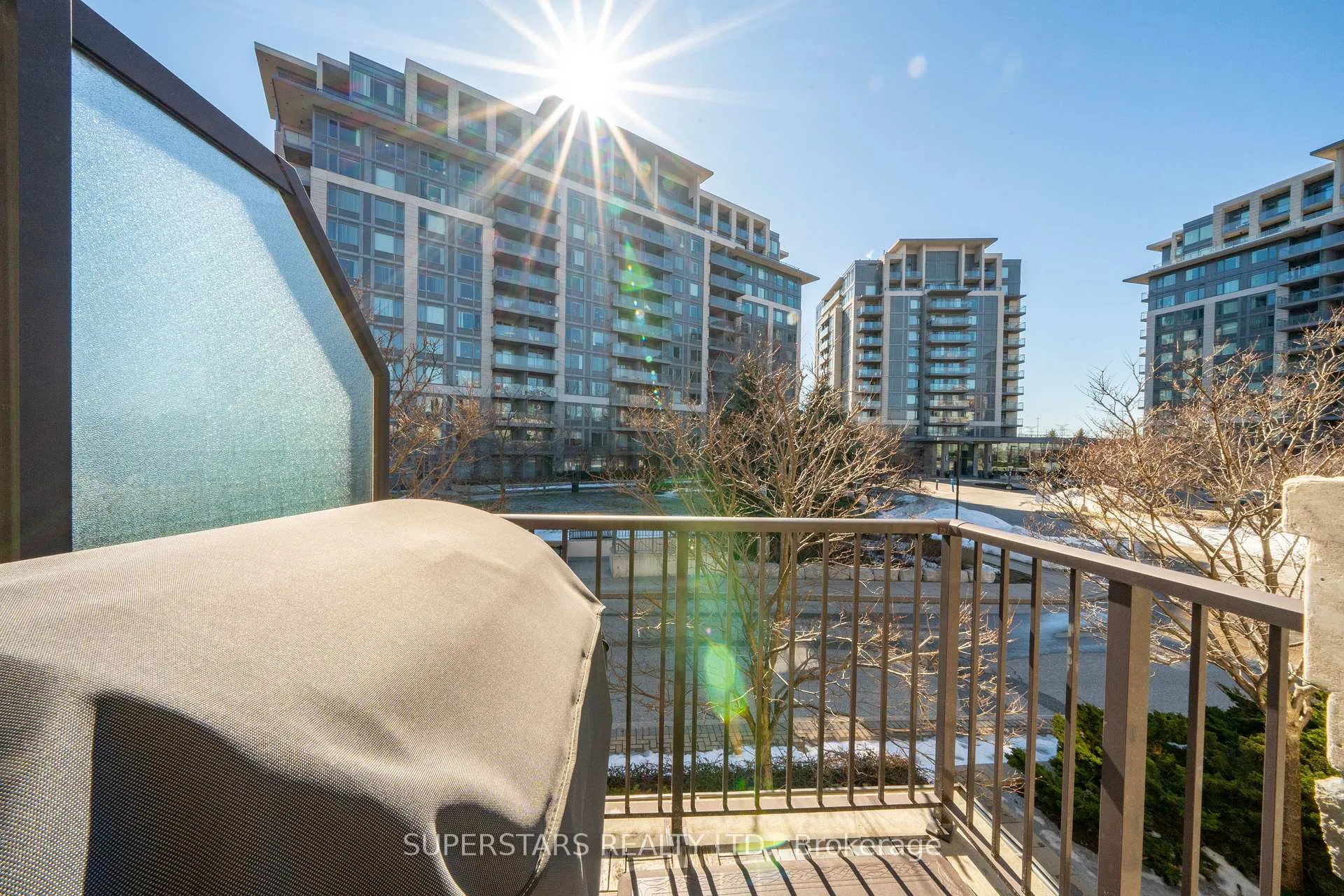 Photo 42 of 261 South Park Road, Markham, Commerce Valley — HOMEH