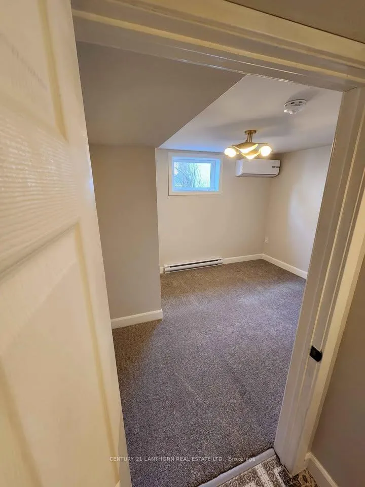 Photo 12 of Unit Unit B, 115 Henry Street, Quinte West, Trenton Ward — HOMEH