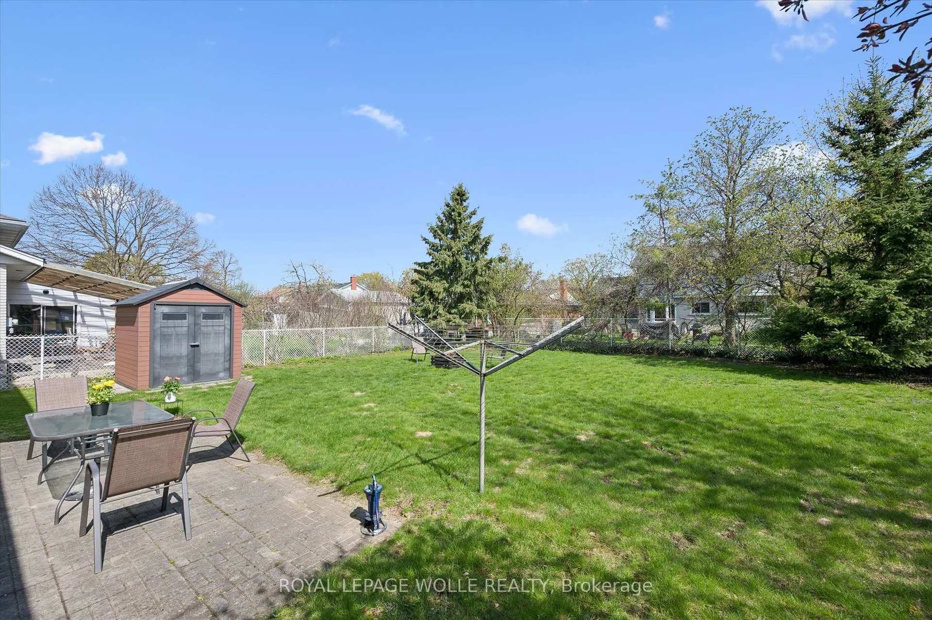 Photo 37 of 39 Charlotte Crescent, Kitchener — HOMEH