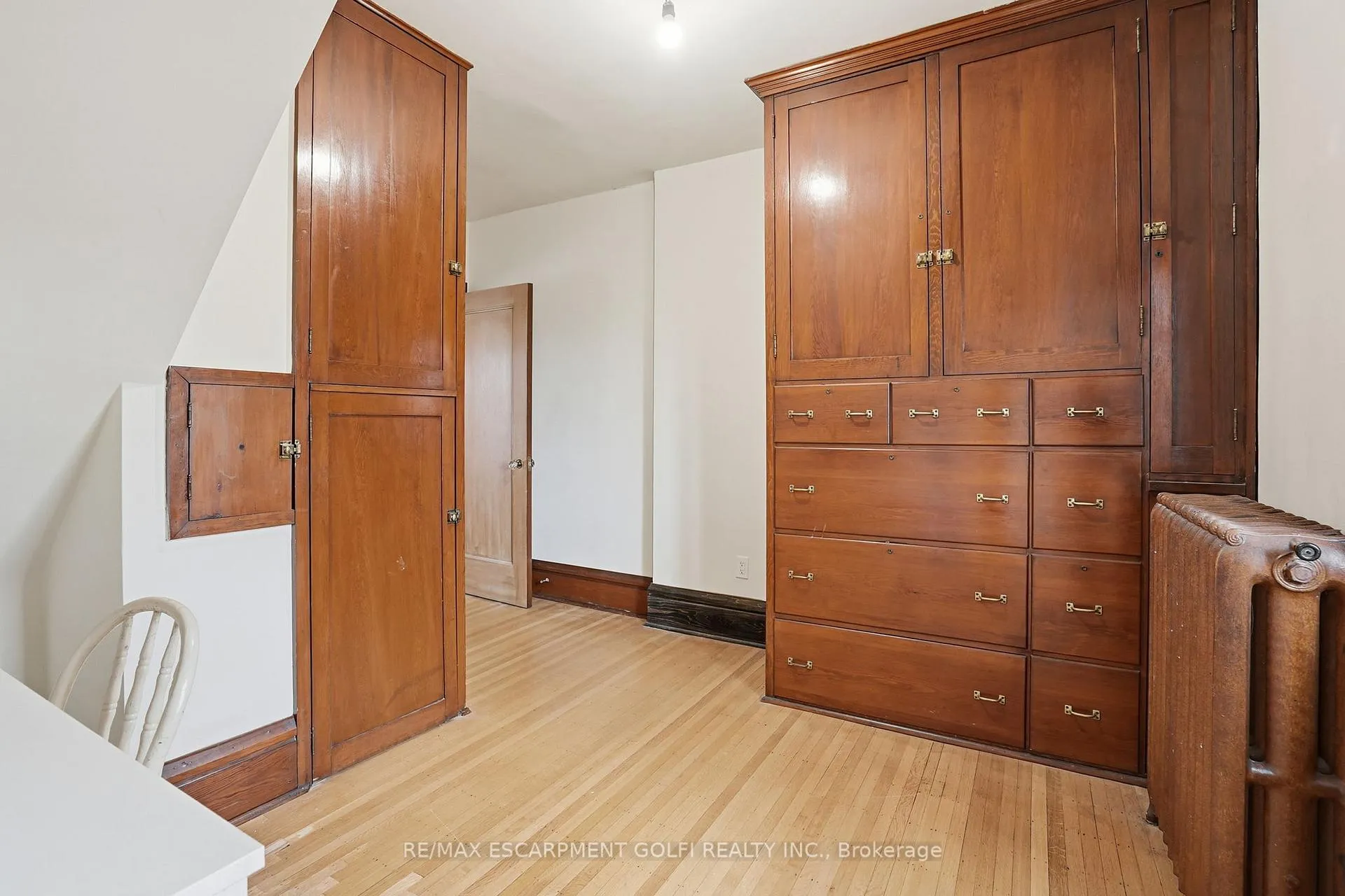 Photo 32 of 18 Inglewood Drive, Hamilton, Durand — HOMEH