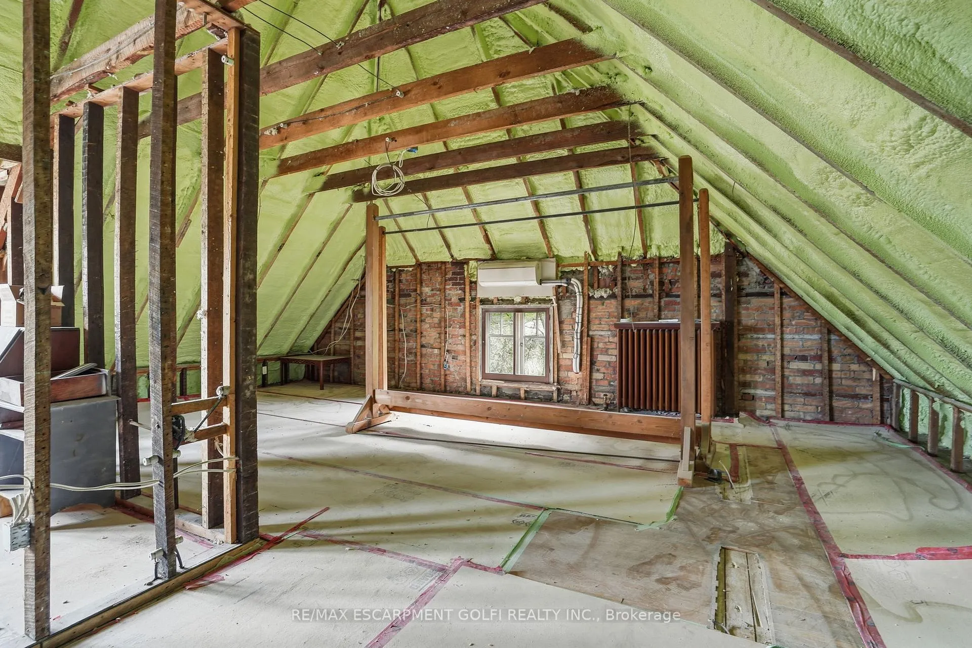 Photo 35 of 18 Inglewood Drive, Hamilton, Durand — HOMEH