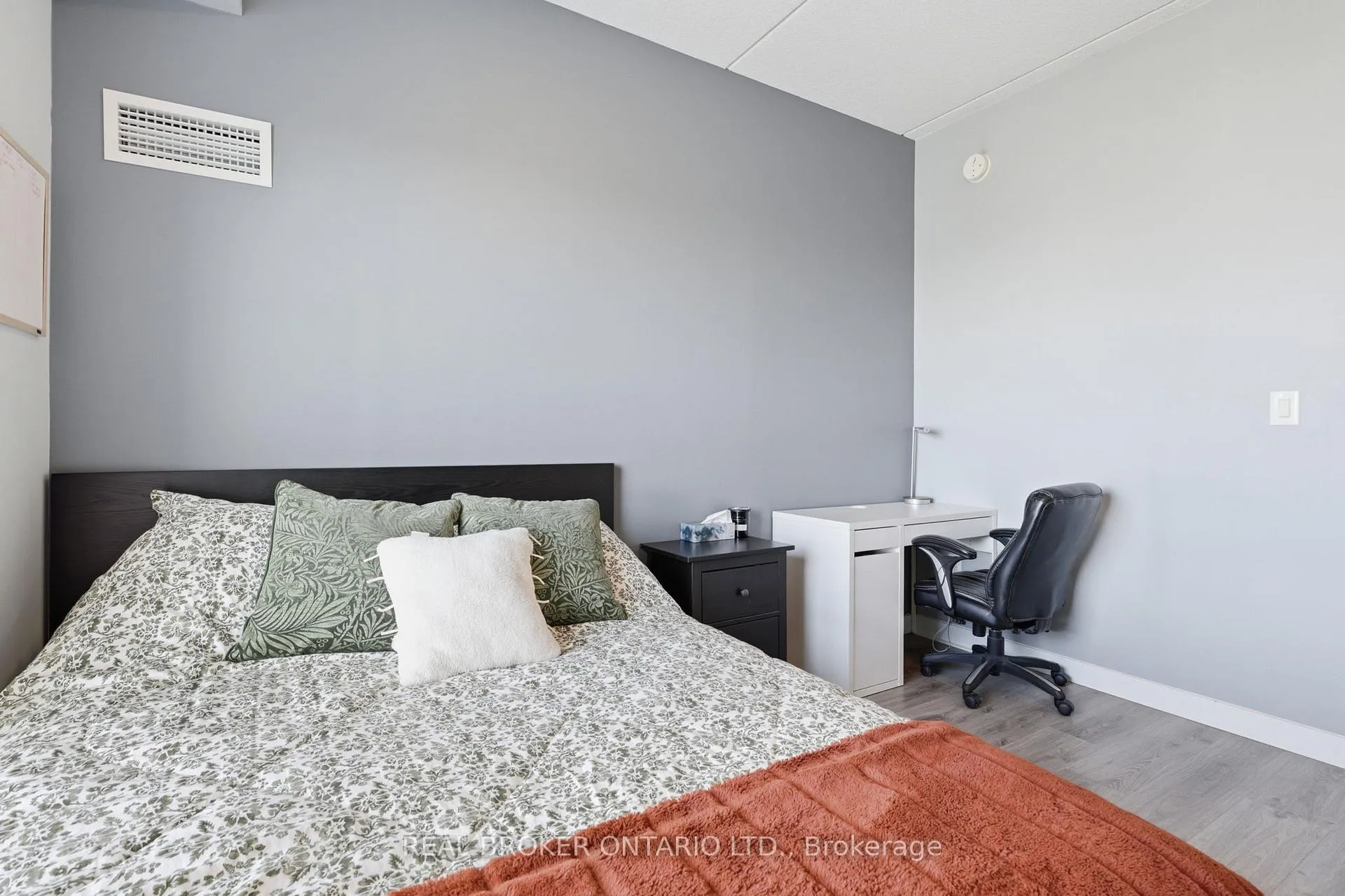 Photo 17 of Unit 1905, 318 Spruce Street, Waterloo, Lakeshore Village — HOMEH