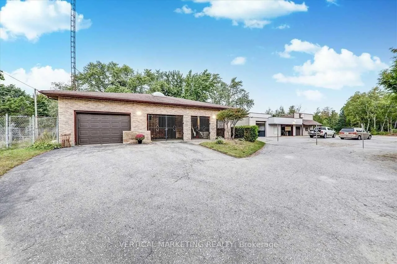 Photo 2 of 17300 Simcoe Street N, Scugog, Port Perry — HOMEH