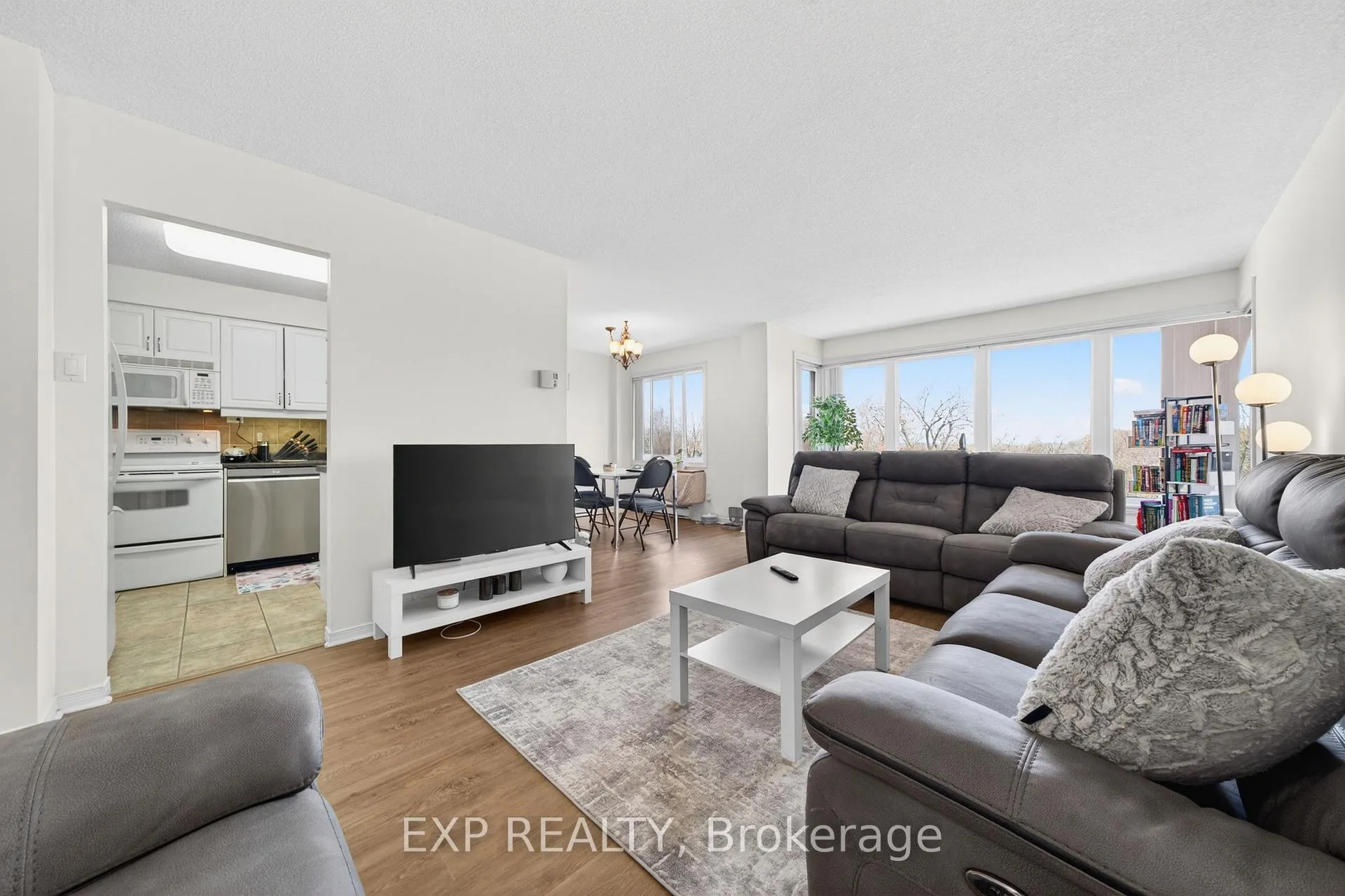 Photo 9 of Unit 605, 225 Alvin Road, Ottawa, Manor Park — HOMEH