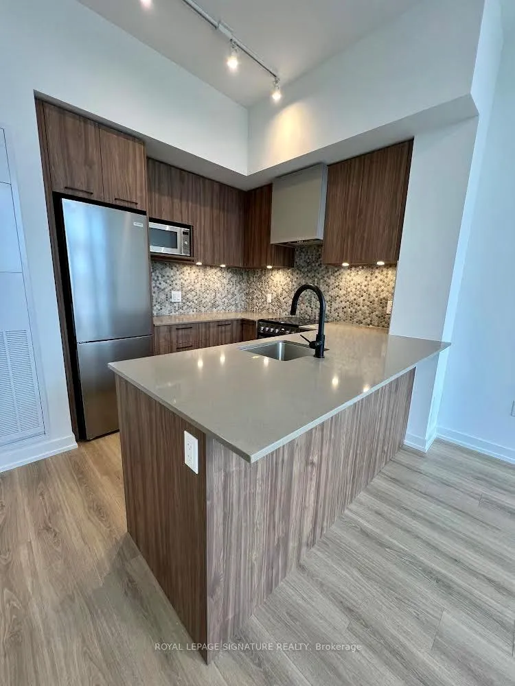 Photo 2 of Unit 109, 10 Lagerfeld Drive, Brampton, Northwest Brampton — HOMEH
