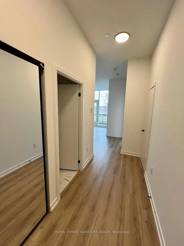 Photo 7 of Unit 109, 10 Lagerfeld Drive, Brampton, Northwest Brampton — HOMEH