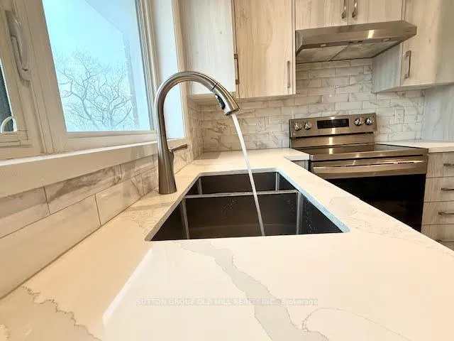 Photo 3 of 25 Donald Avenue, Toronto, Keelesdale-Eglinton West — HOMEH