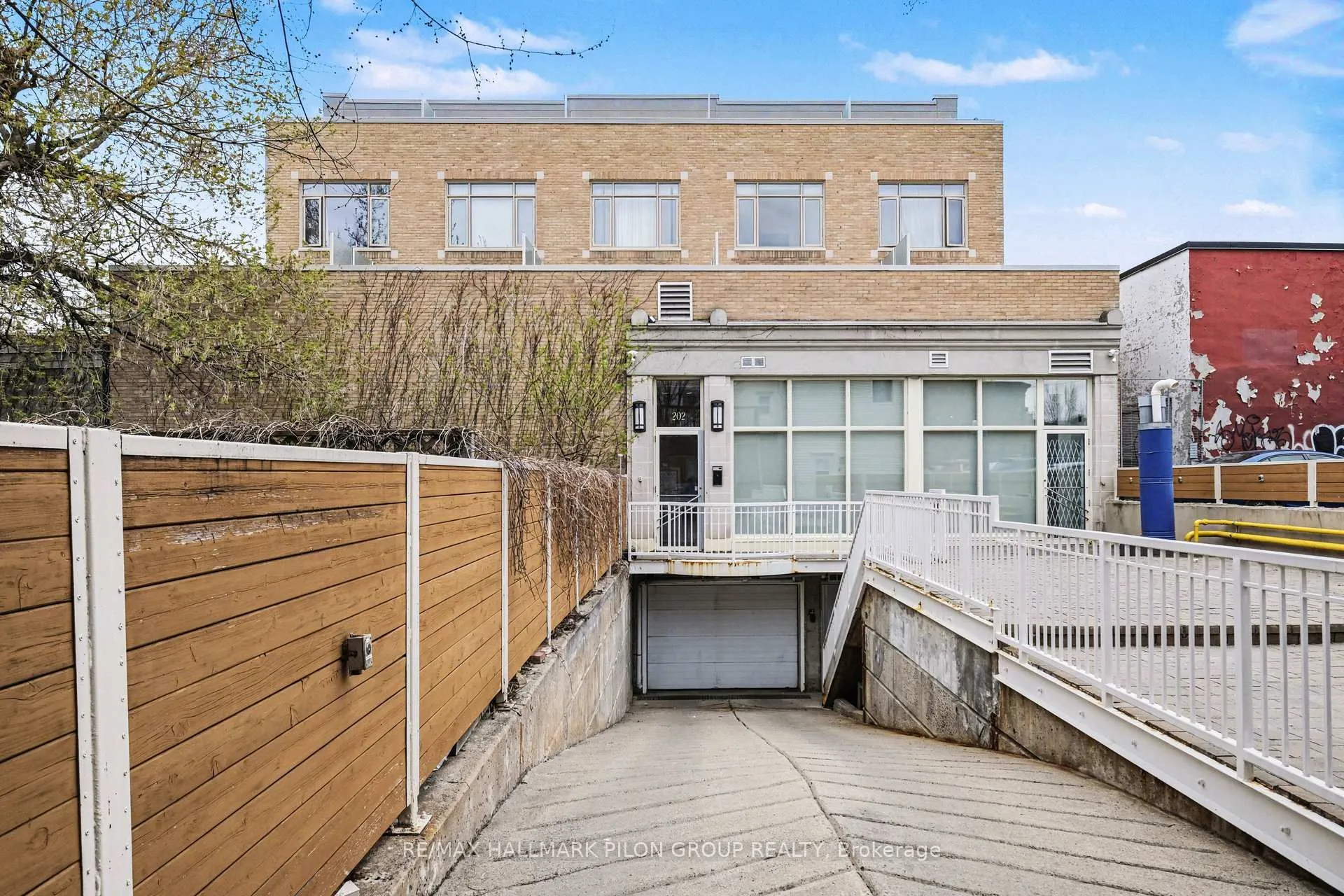 Photo 15 of Unit 29, 202 St. Patrick Street, Ottawa, Lower Town/Byward Market — HOMEH
