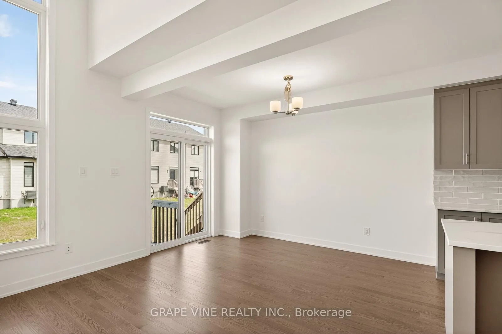 Photo 17 of 79 San Felice Circle, Ottawa, Kanata - Emerald Meadows/Trailwest — HOMEH