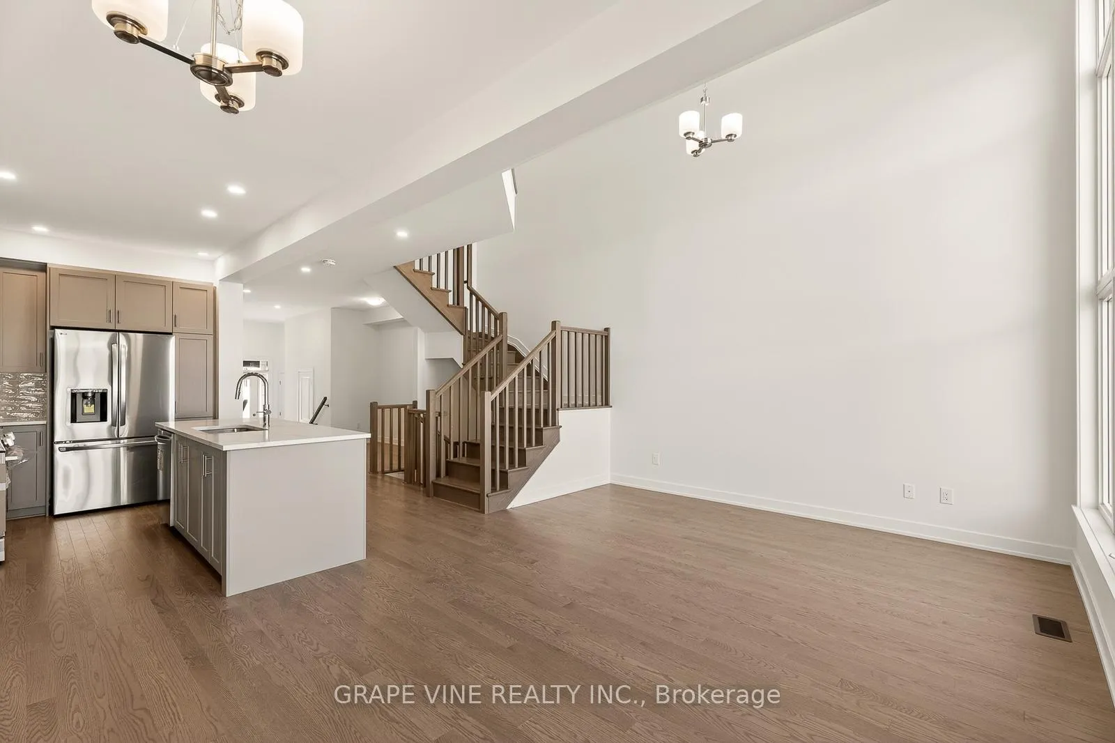 Photo 19 of 79 San Felice Circle, Ottawa, Kanata - Emerald Meadows/Trailwest — HOMEH