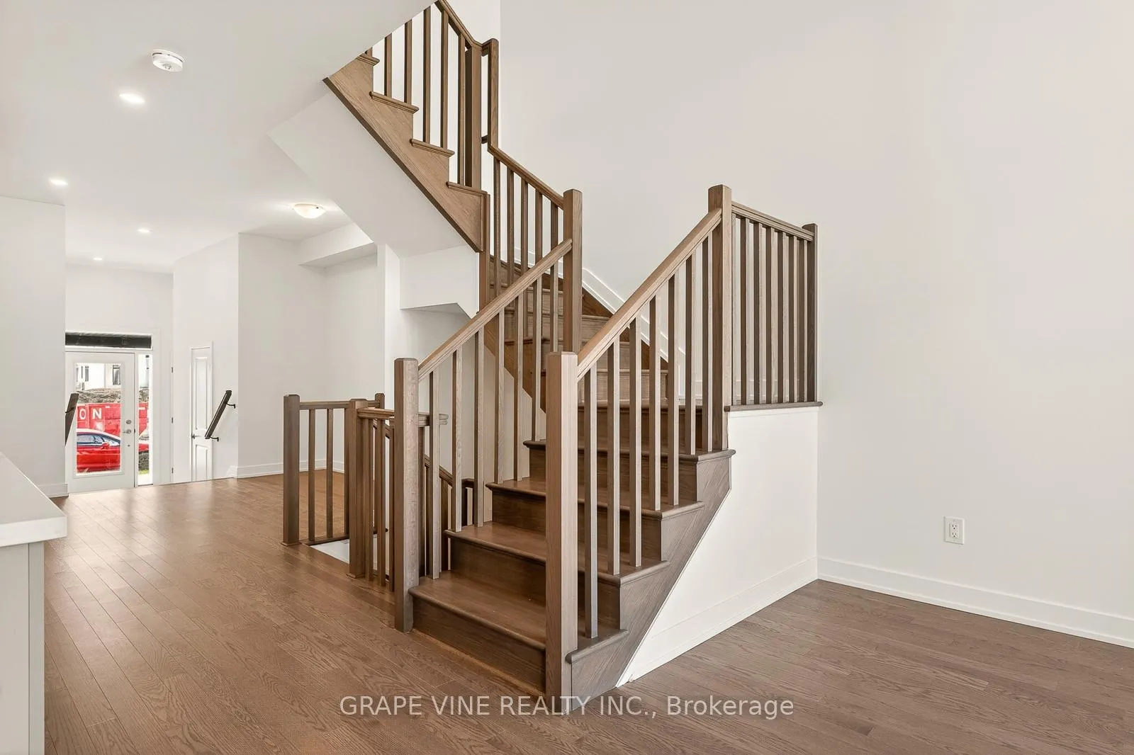 Photo 21 of 79 San Felice Circle, Ottawa, Kanata - Emerald Meadows/Trailwest — HOMEH