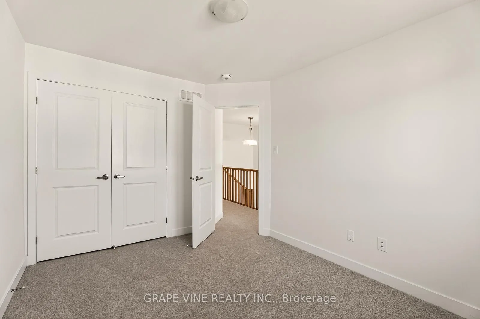 Photo 23 of 79 San Felice Circle, Ottawa, Kanata - Emerald Meadows/Trailwest — HOMEH