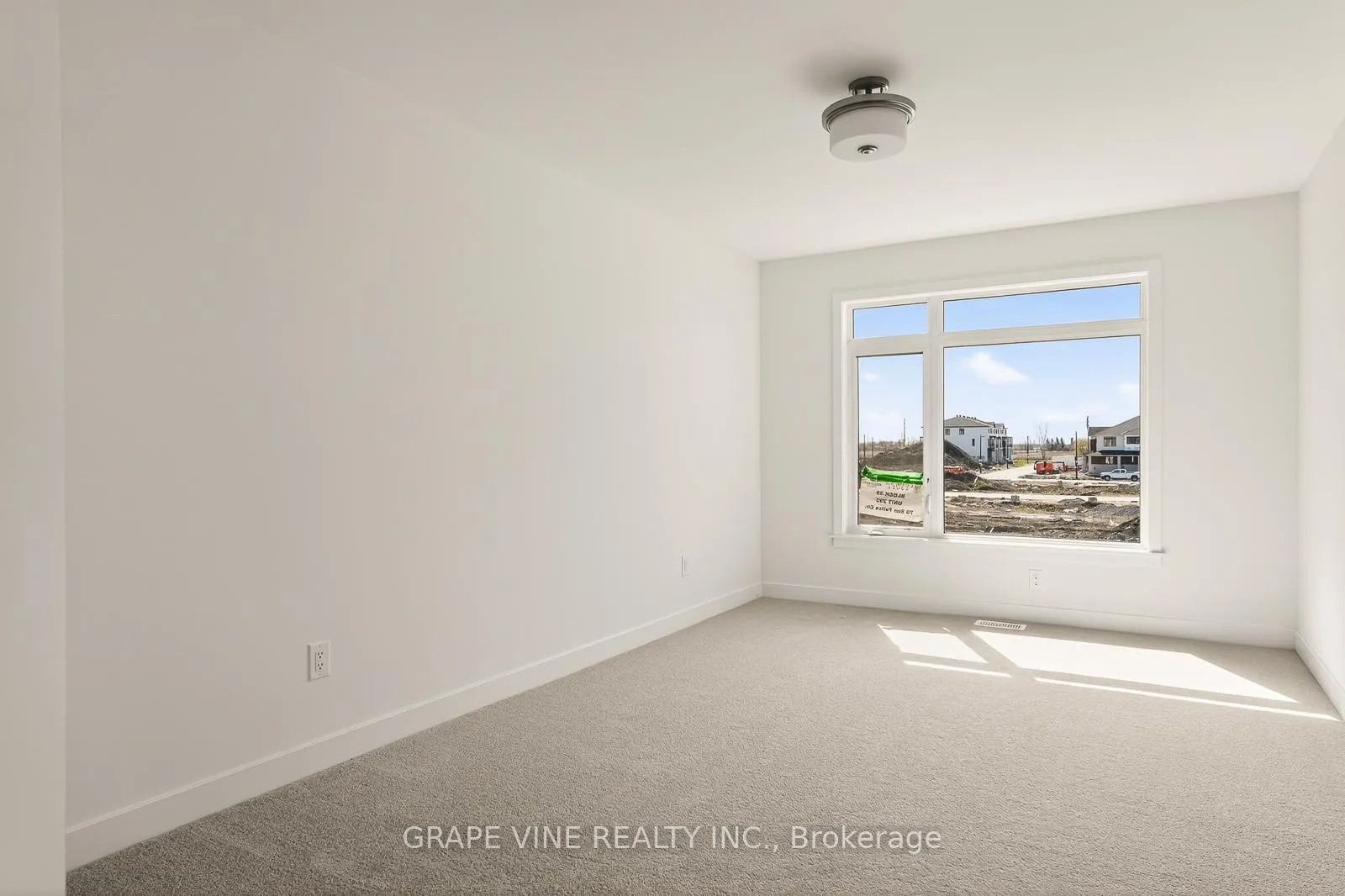 Photo 25 of 79 San Felice Circle, Ottawa, Kanata - Emerald Meadows/Trailwest — HOMEH