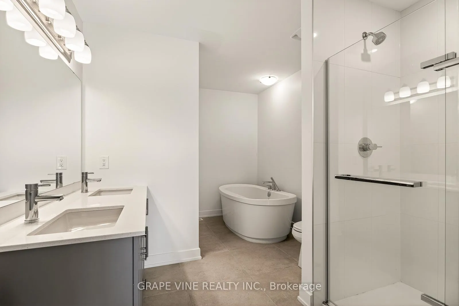 Photo 27 of 79 San Felice Circle, Ottawa, Kanata - Emerald Meadows/Trailwest — HOMEH