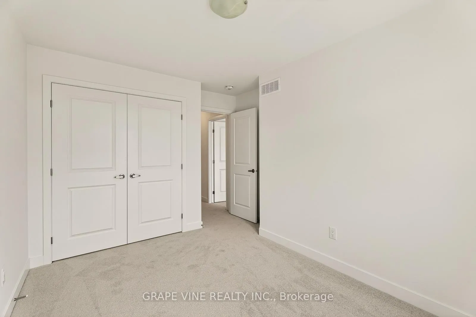 Photo 30 of 79 San Felice Circle, Ottawa, Kanata - Emerald Meadows/Trailwest — HOMEH