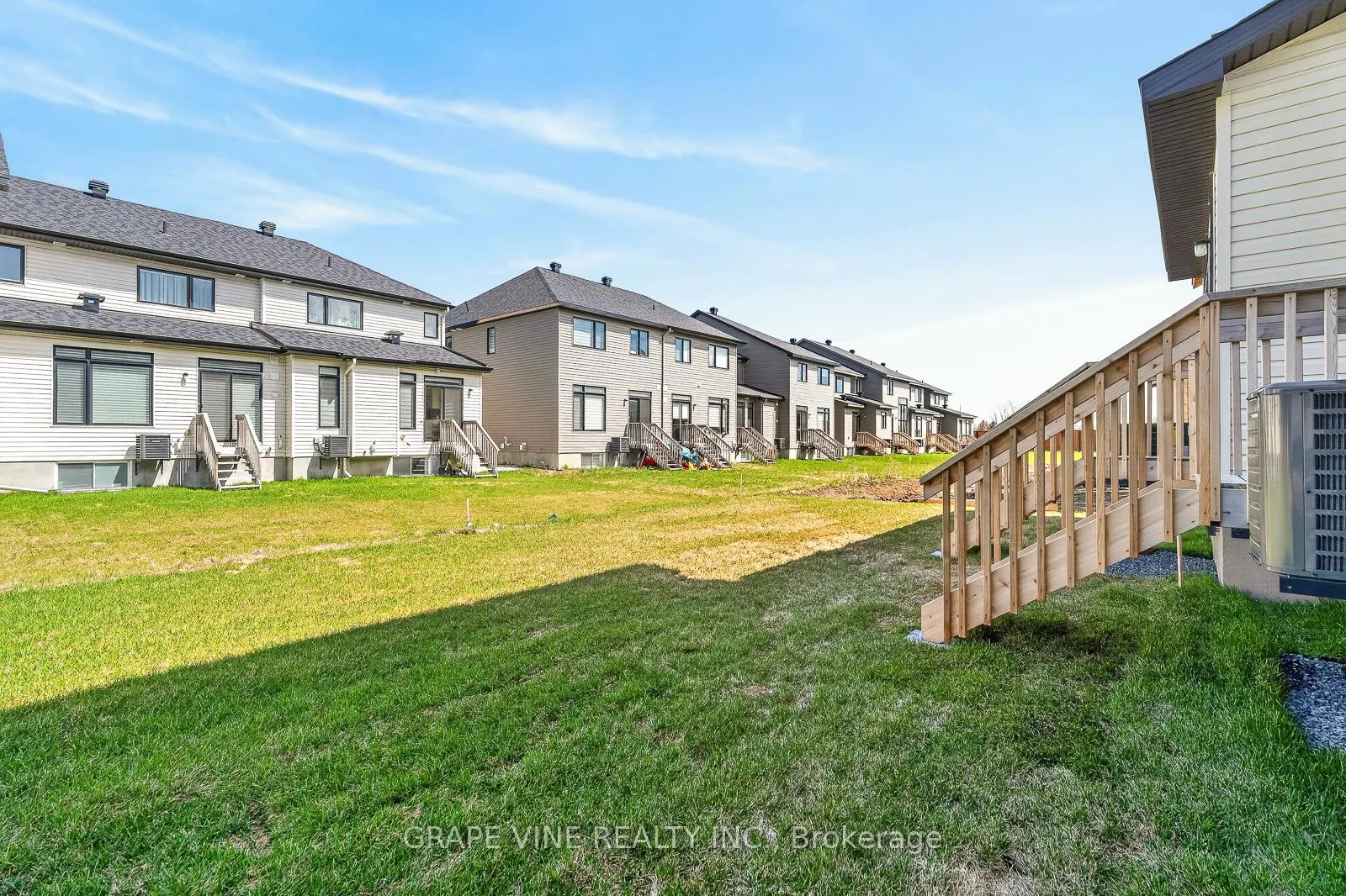 Photo 36 of 79 San Felice Circle, Ottawa, Kanata - Emerald Meadows/Trailwest — HOMEH