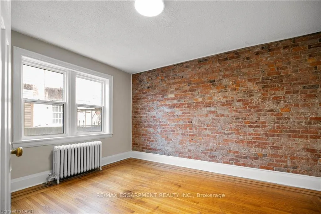 Photo 14 of Unit 4, 312 Aberdeen Avenue, Hamilton, Kirkendall — HOMEH