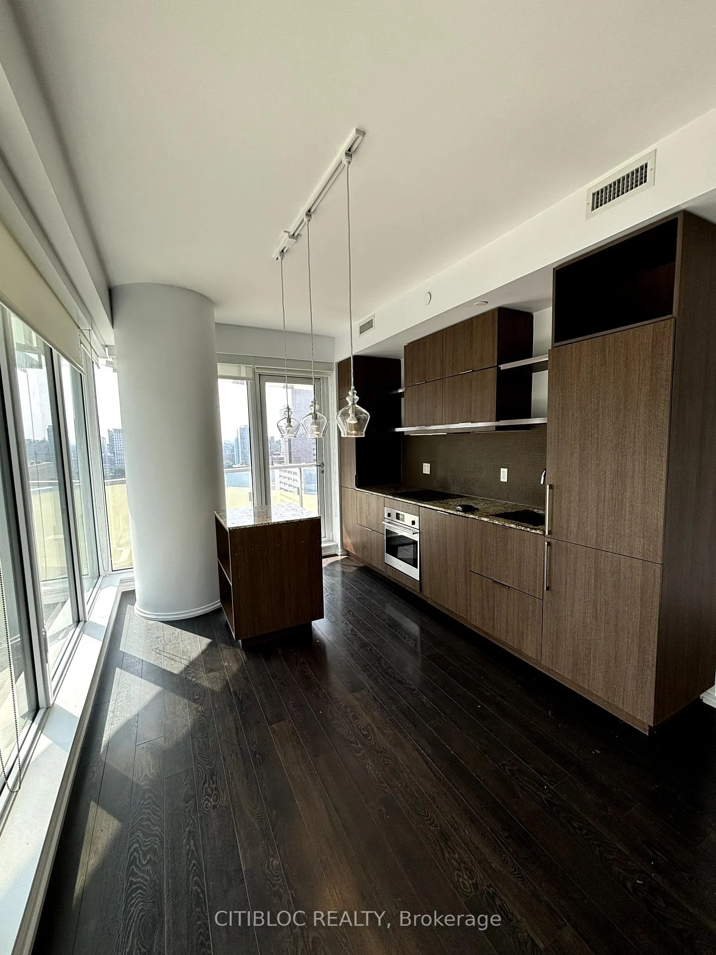 Photo 3 of Unit 1409, 197 Yonge Street, Toronto, Church-Yonge Corridor — HOMEH