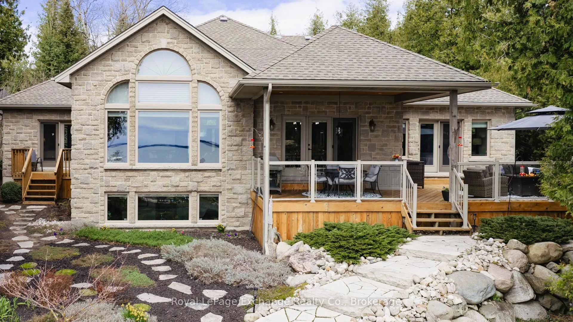 Photo 3 of 223 Upper Lorne Beach Road, Kincardine — HOMEH
