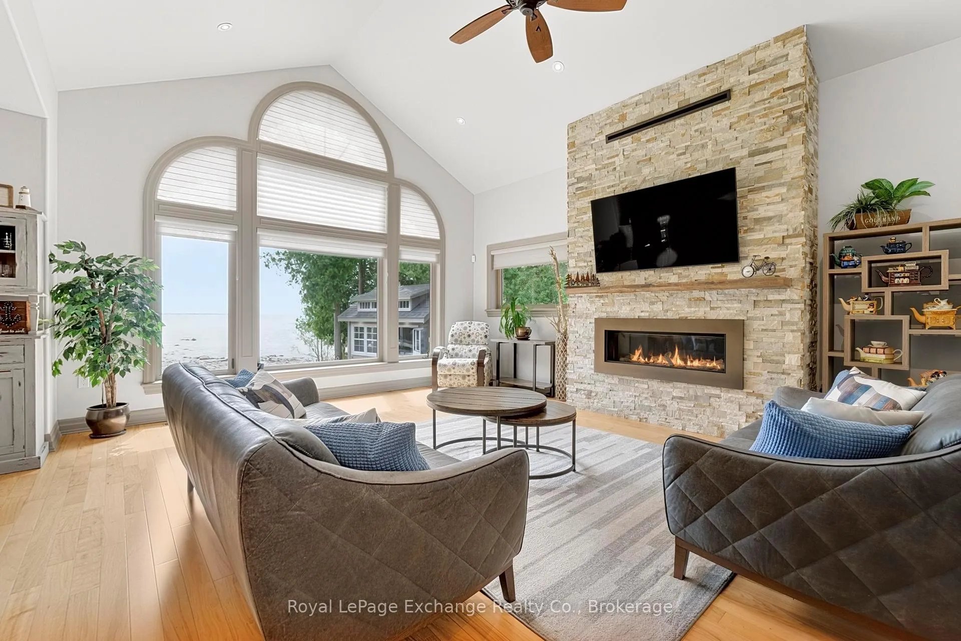 Photo 10 of 223 Upper Lorne Beach Road, Kincardine — HOMEH