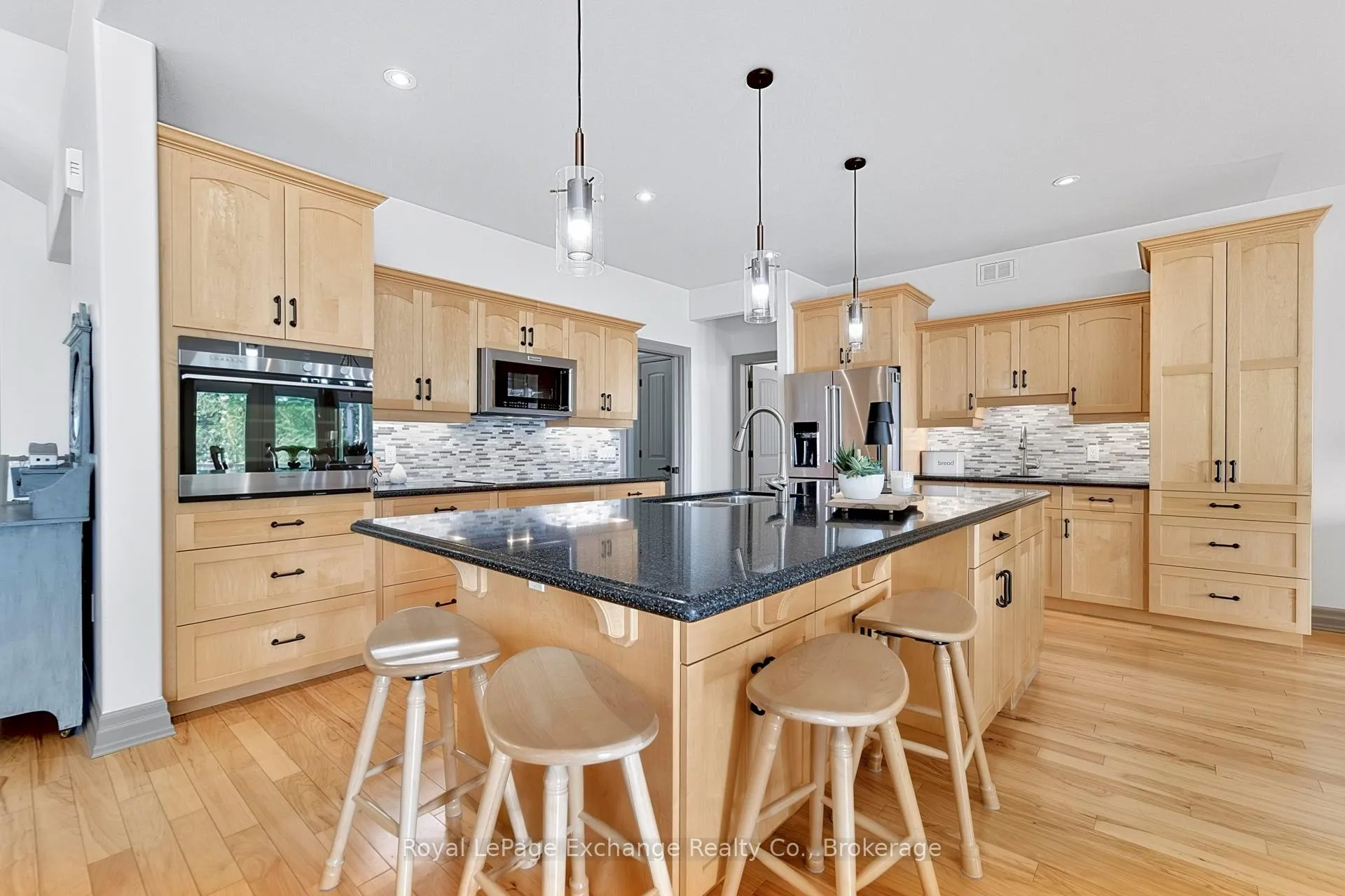 Photo 14 of 223 Upper Lorne Beach Road, Kincardine — HOMEH