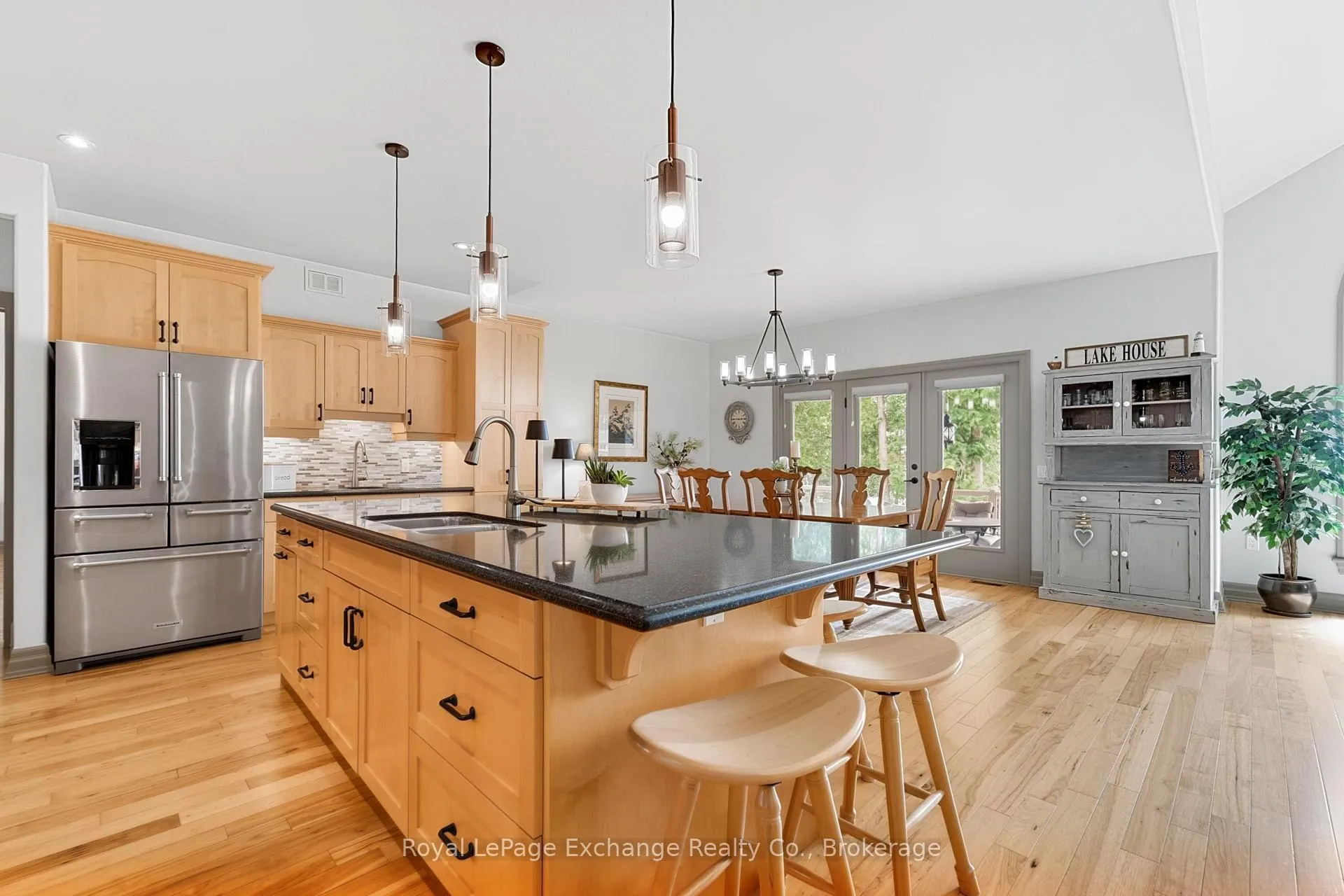 Photo 16 of 223 Upper Lorne Beach Road, Kincardine — HOMEH