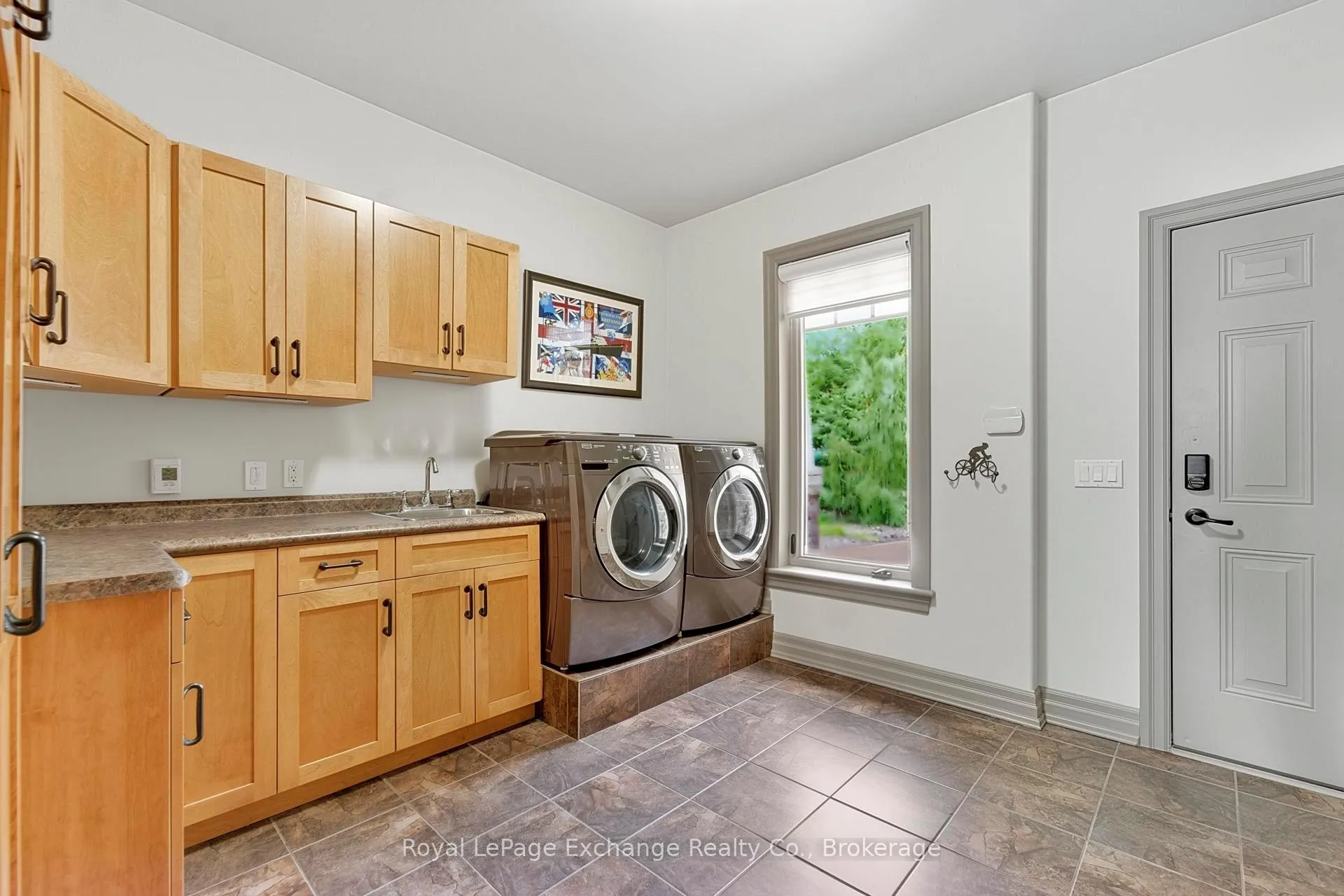 Photo 19 of 223 Upper Lorne Beach Road, Kincardine — HOMEH