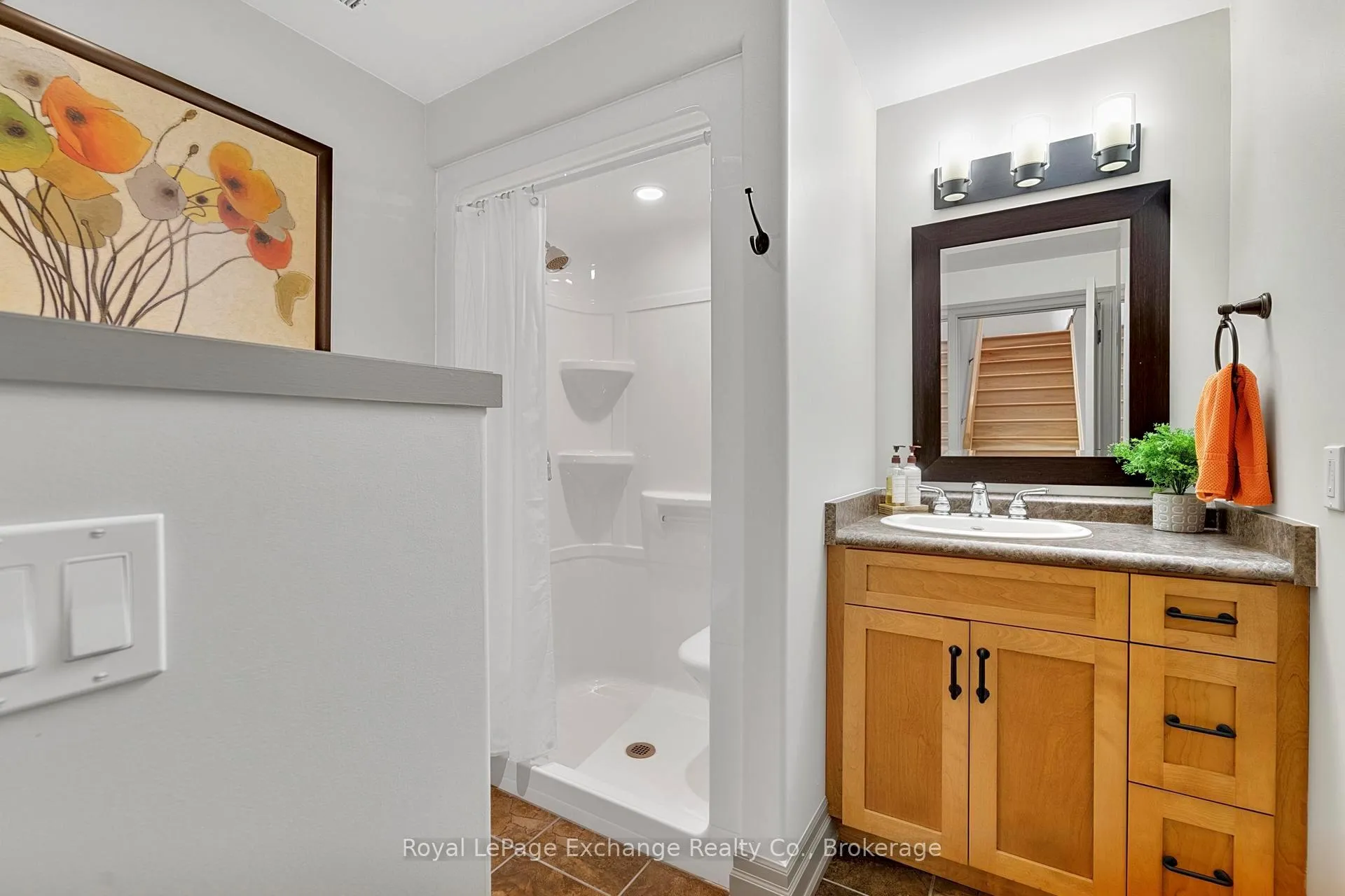 Photo 33 of 223 Upper Lorne Beach Road, Kincardine — HOMEH