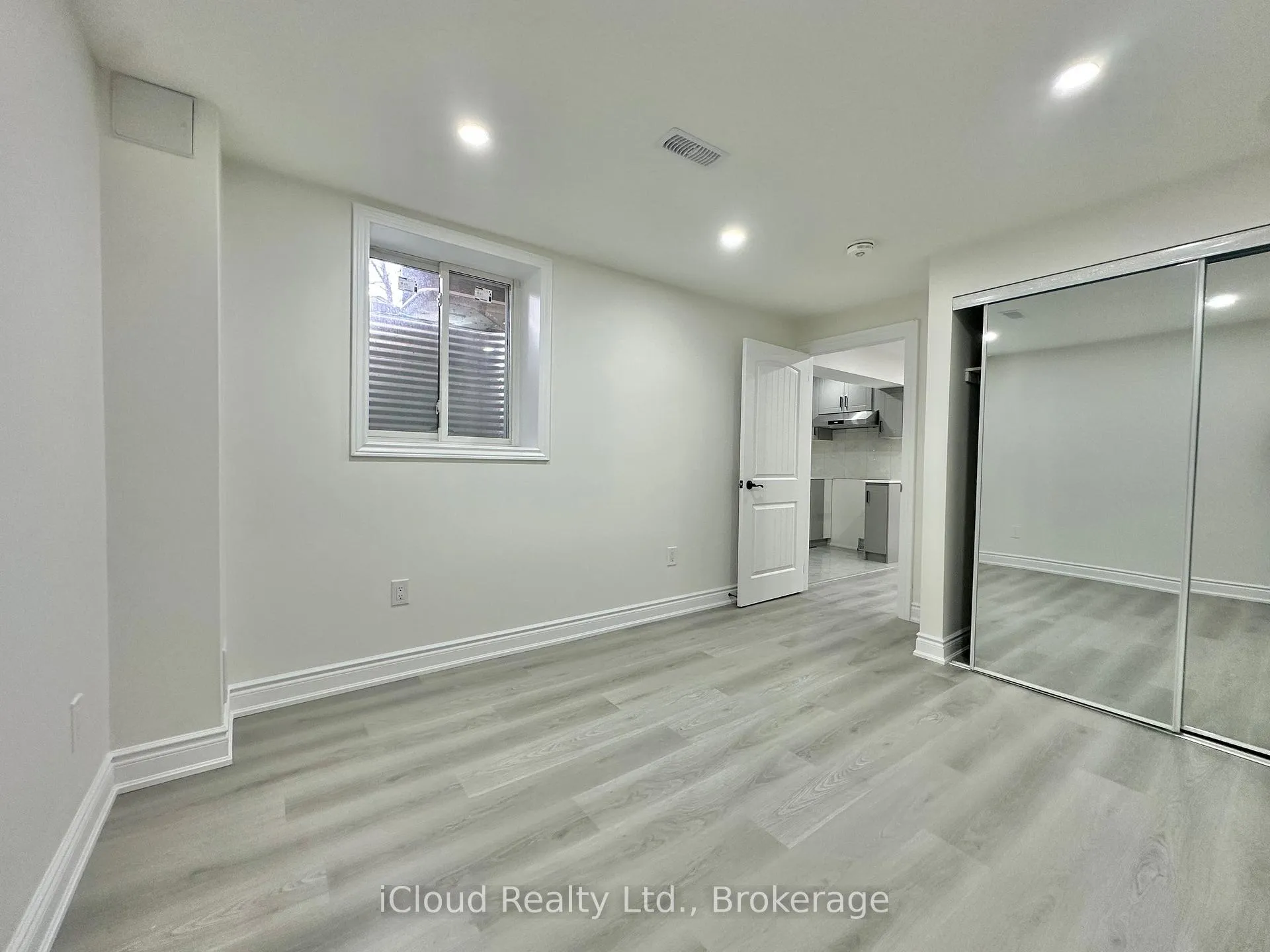 Photo 6 of Unit Basement, 704 Santa Maria Boulevard, Milton, Willmott — HOMEH