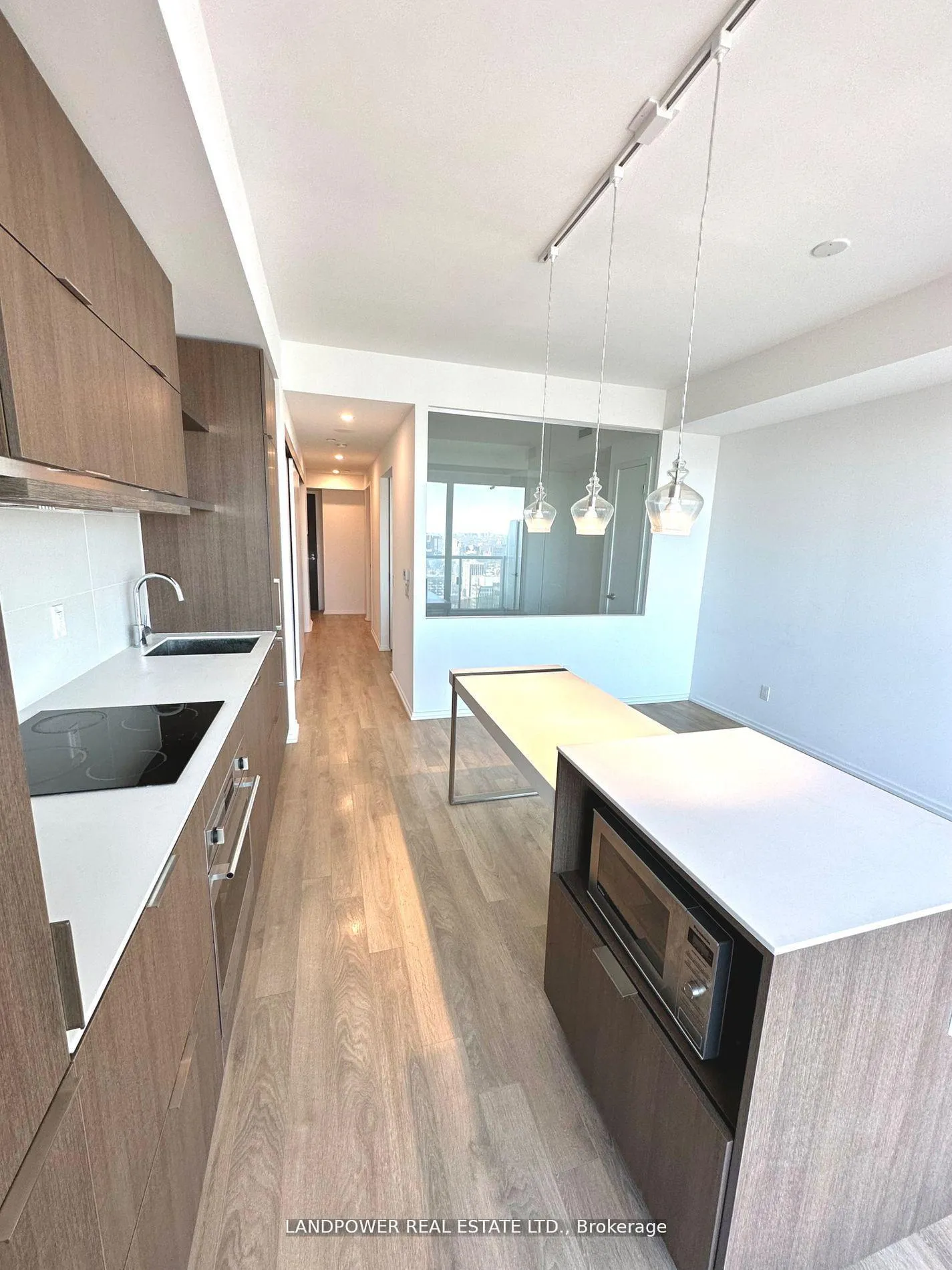 Photo 6 of Unit 3303, 197 Yonge Street, Toronto, Church-Yonge Corridor — HOMEH