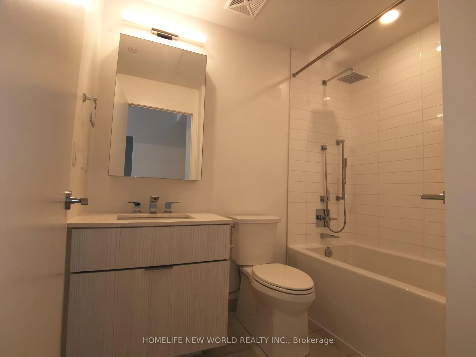 Photo 12 of Unit 2506, 25 Richmond Street E, Toronto, Church-Yonge Corridor — HOMEH