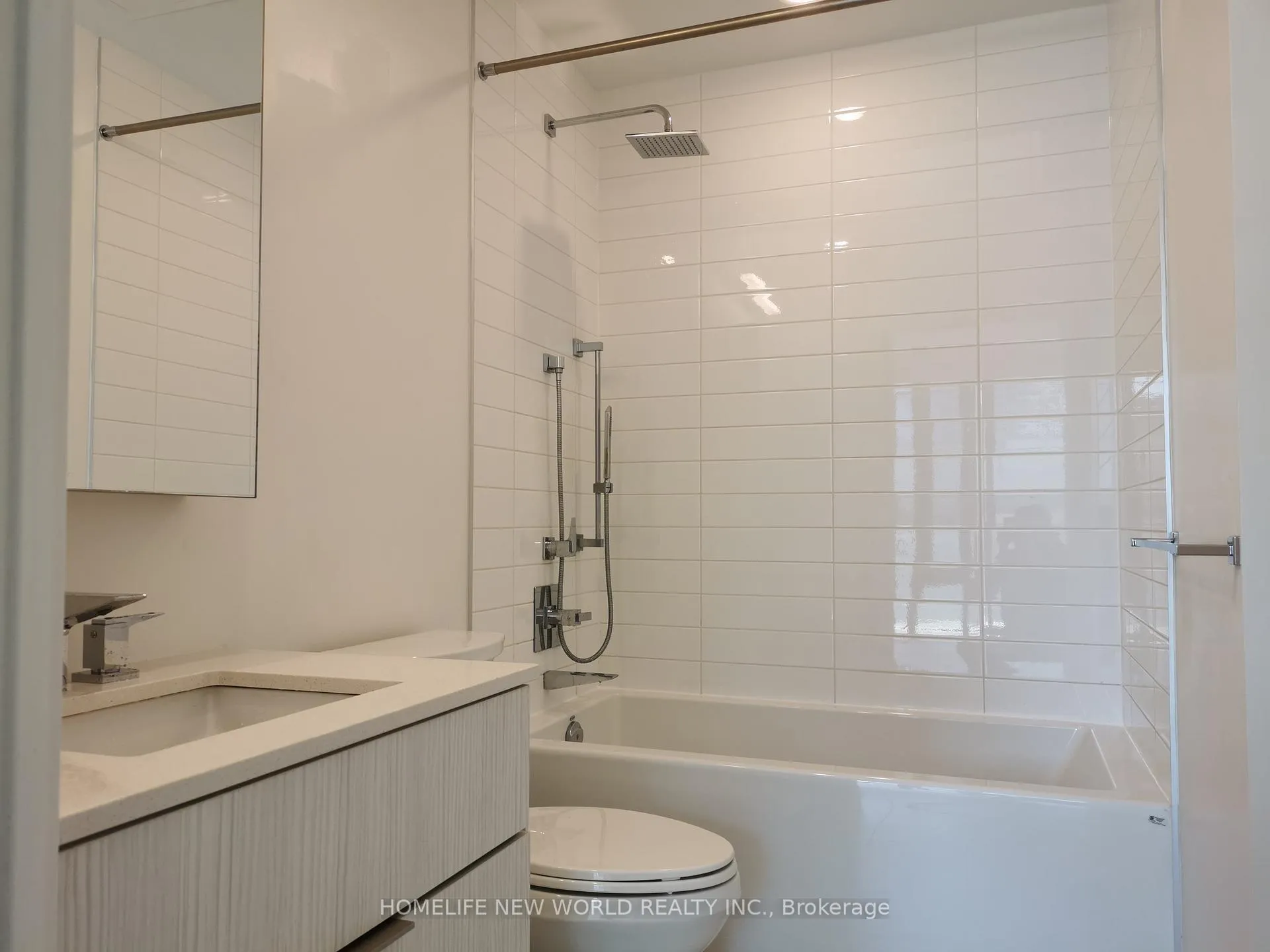 Photo 13 of Unit 2506, 25 Richmond Street E, Toronto, Church-Yonge Corridor — HOMEH